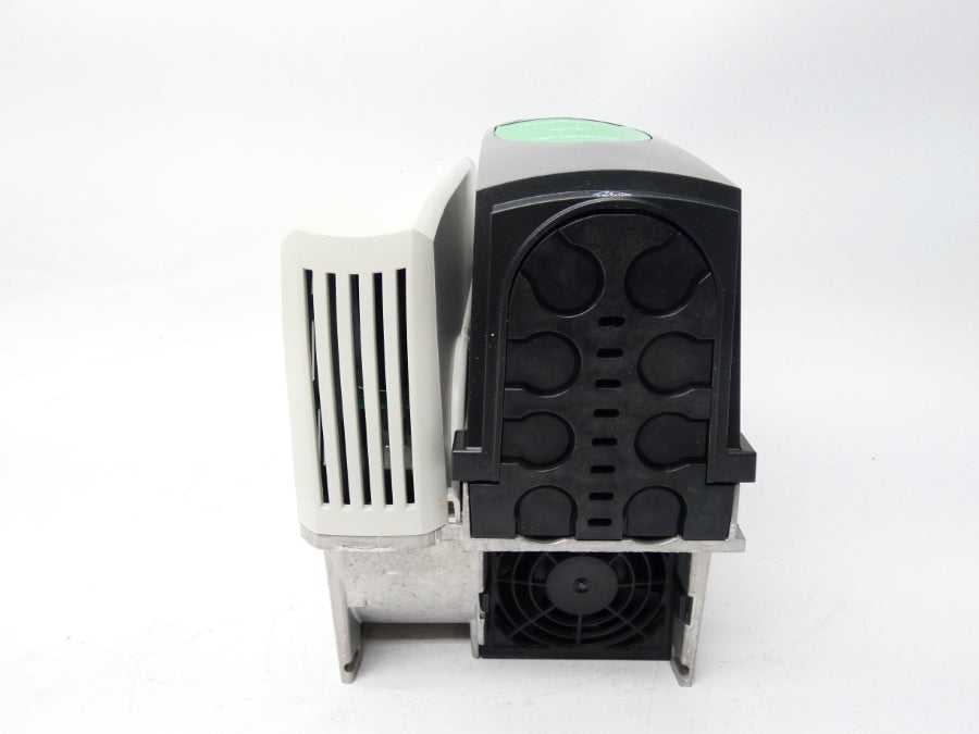 CONTROL TECHNIQUES SP2202 S/W 01.21.00 200-240V 18A NSMP