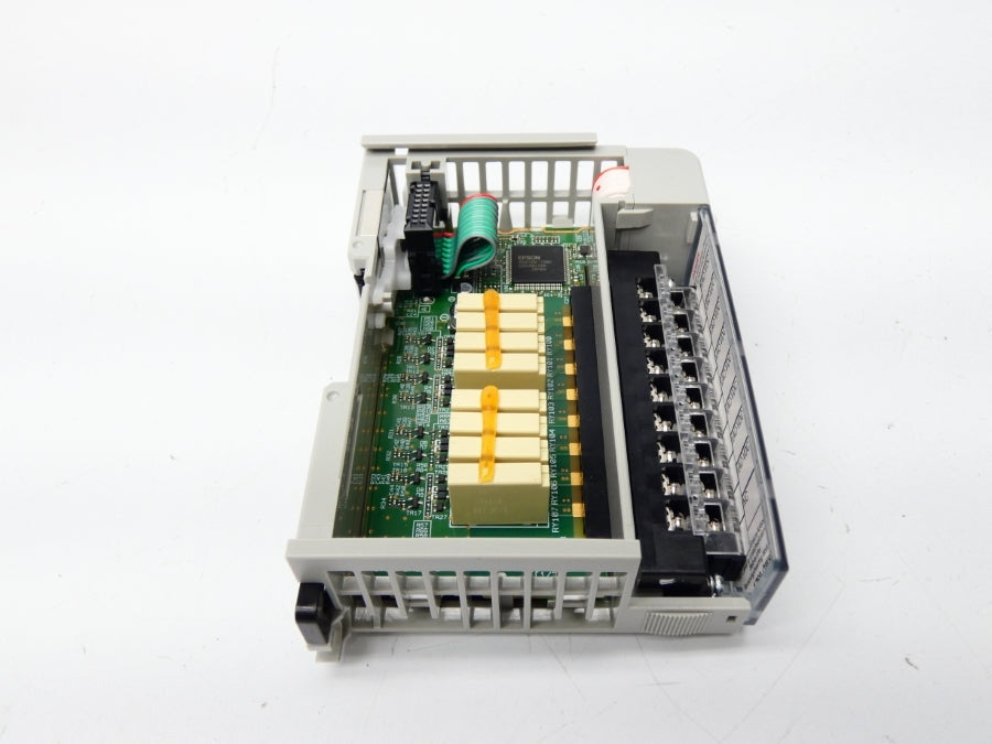 ALLEN BRADLEY 1769-OW8I SER. B F/W 3.1 VER. 04 24VDC 0.125A NSMP