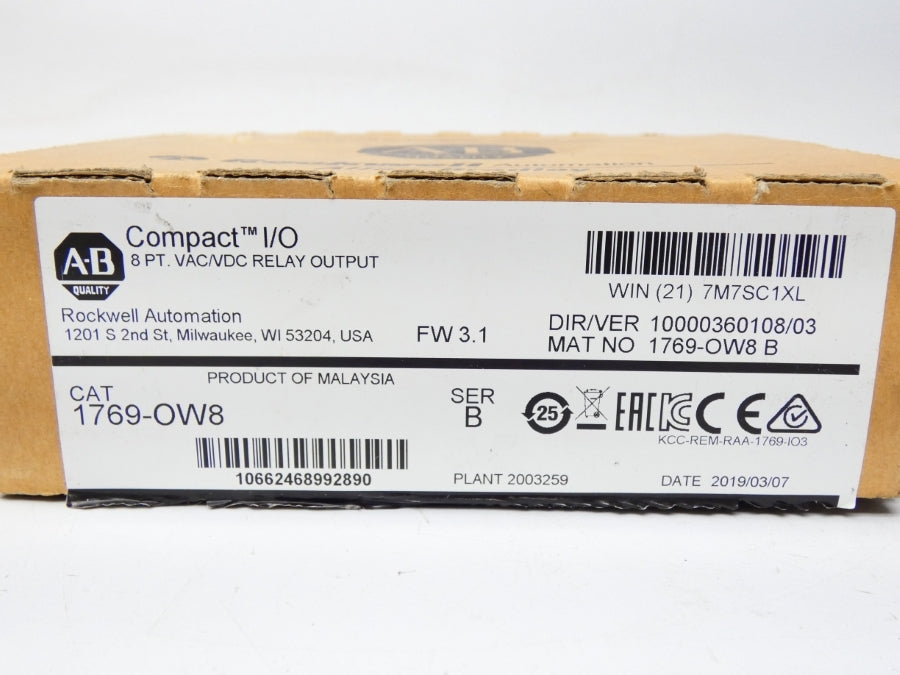 ALLEN BRADLEY 1769-OW8 SER. B F/W 3.1 VER. 03 24VDC 0.125A NSMP