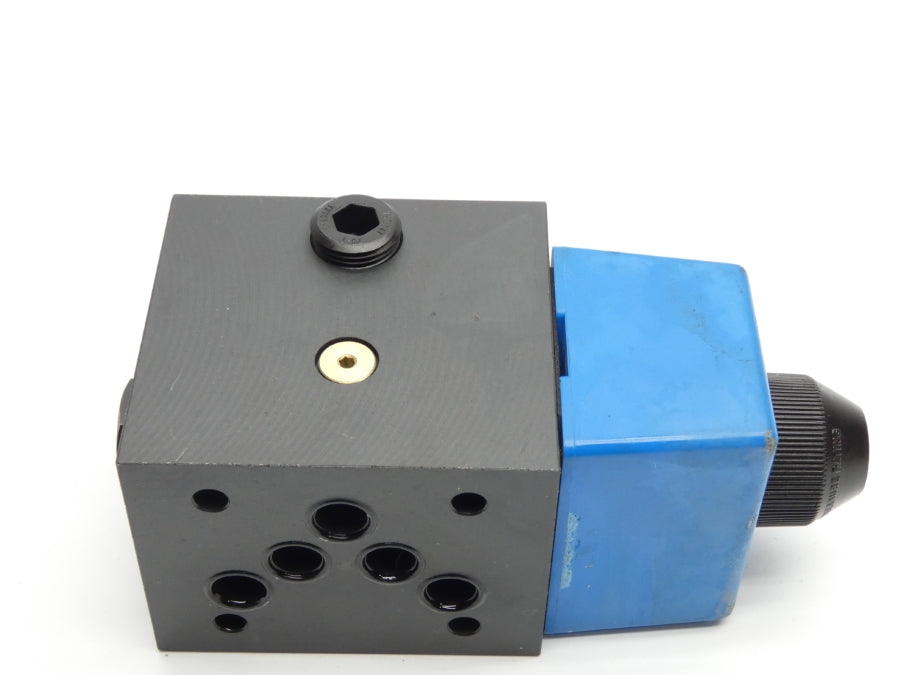 EATON VICKERS DG4S4()-012A-B-60 110/120V .69/.85A NSNP