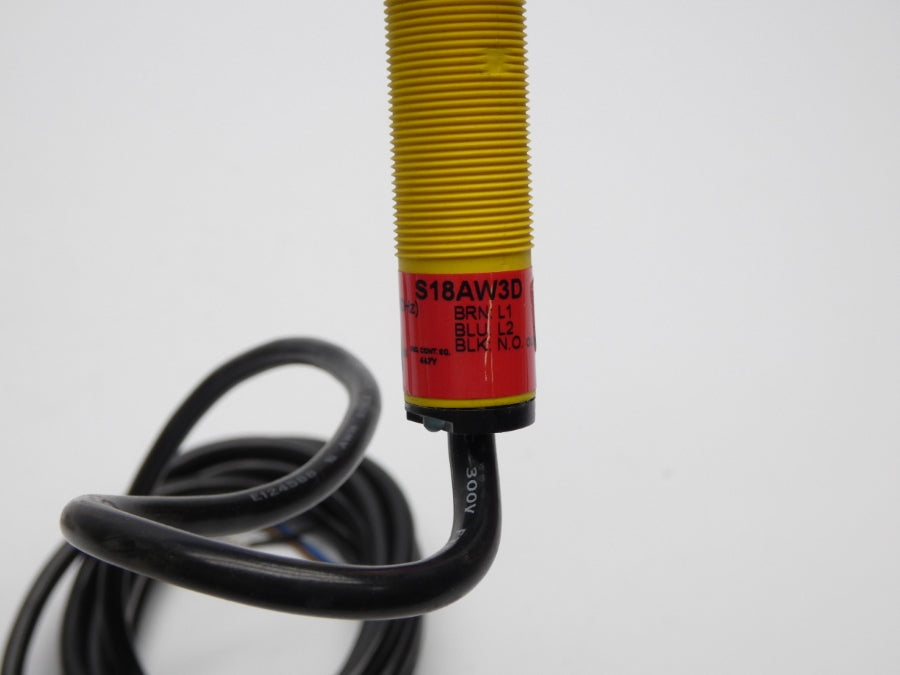 BANNER ENGINEERING S18AW3D 29821 20-250VAC NSMP