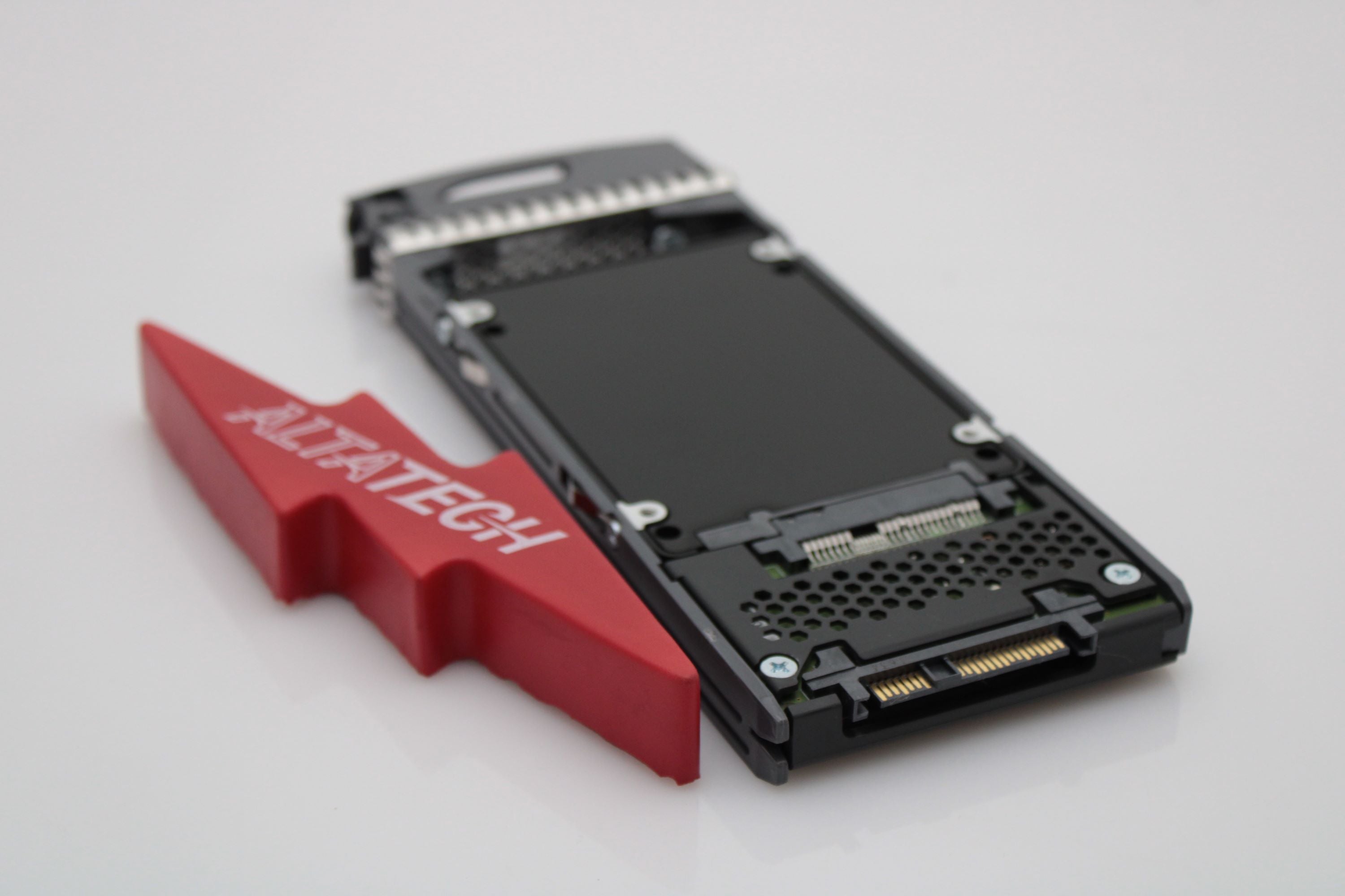 NetApp 108-00572 3.8TB 12G SSD DS224C