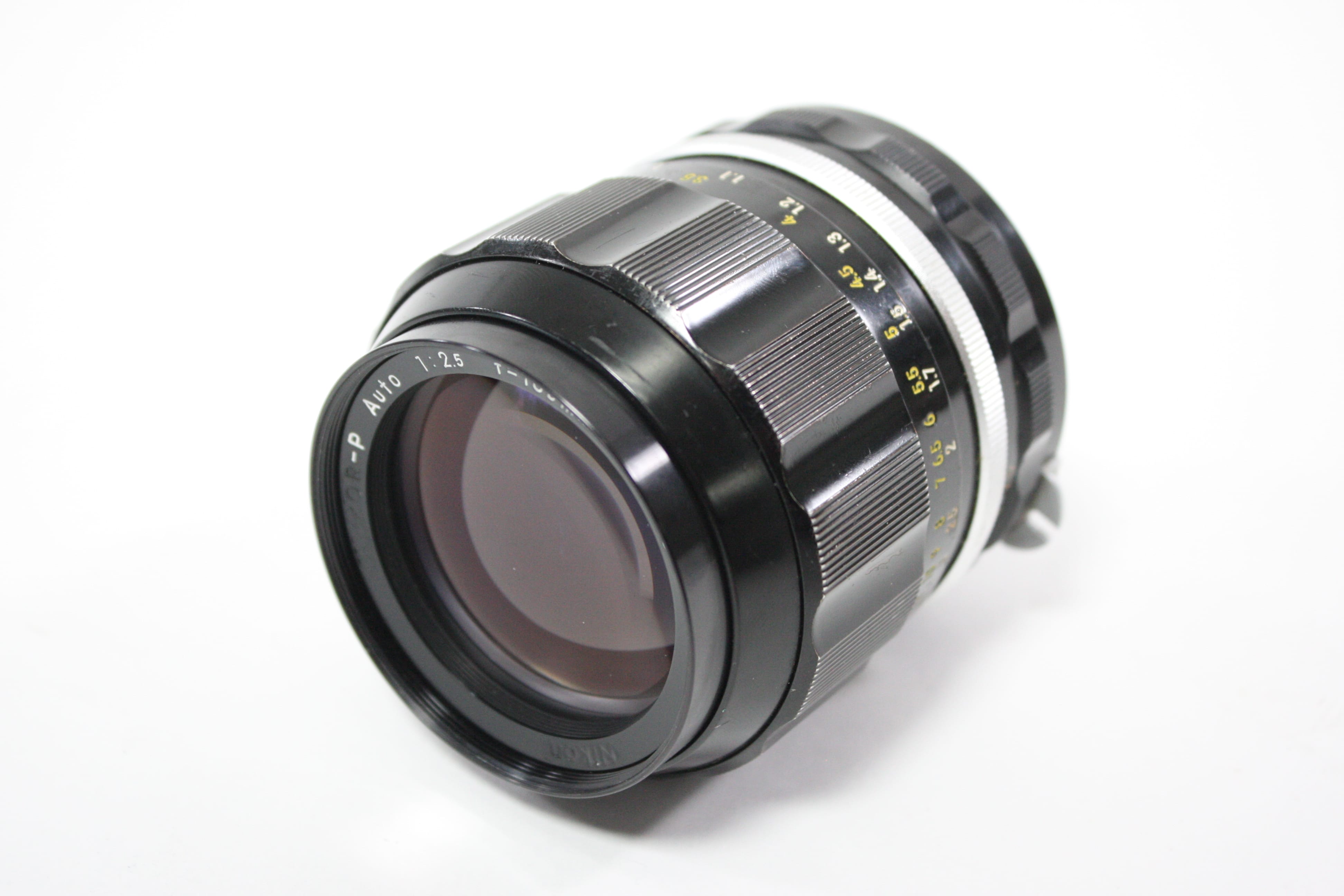 Nikon 105mm f/2.5 Nikkor-P Auto Non-AI Lens for Nikon F Mount