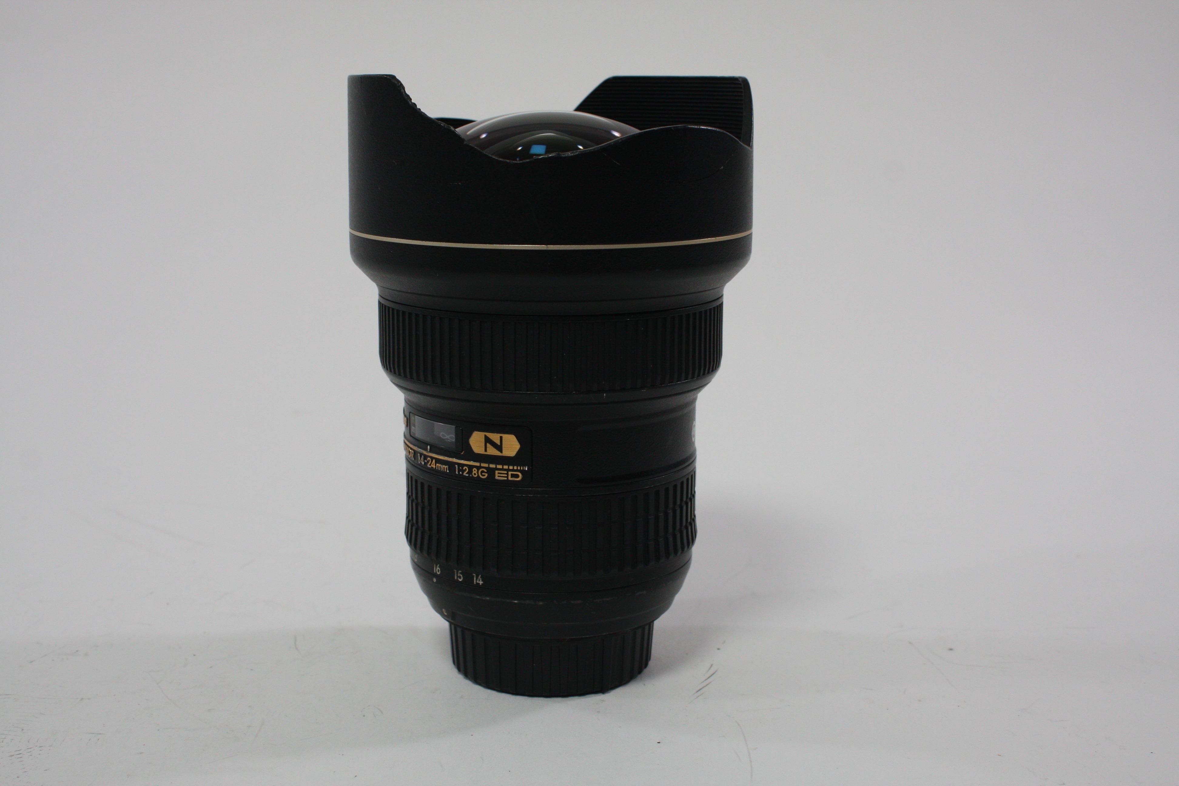 Nikon 14-24 f/2.8 G D Fish-Eye Lens for Nikon F Mount AS-IS