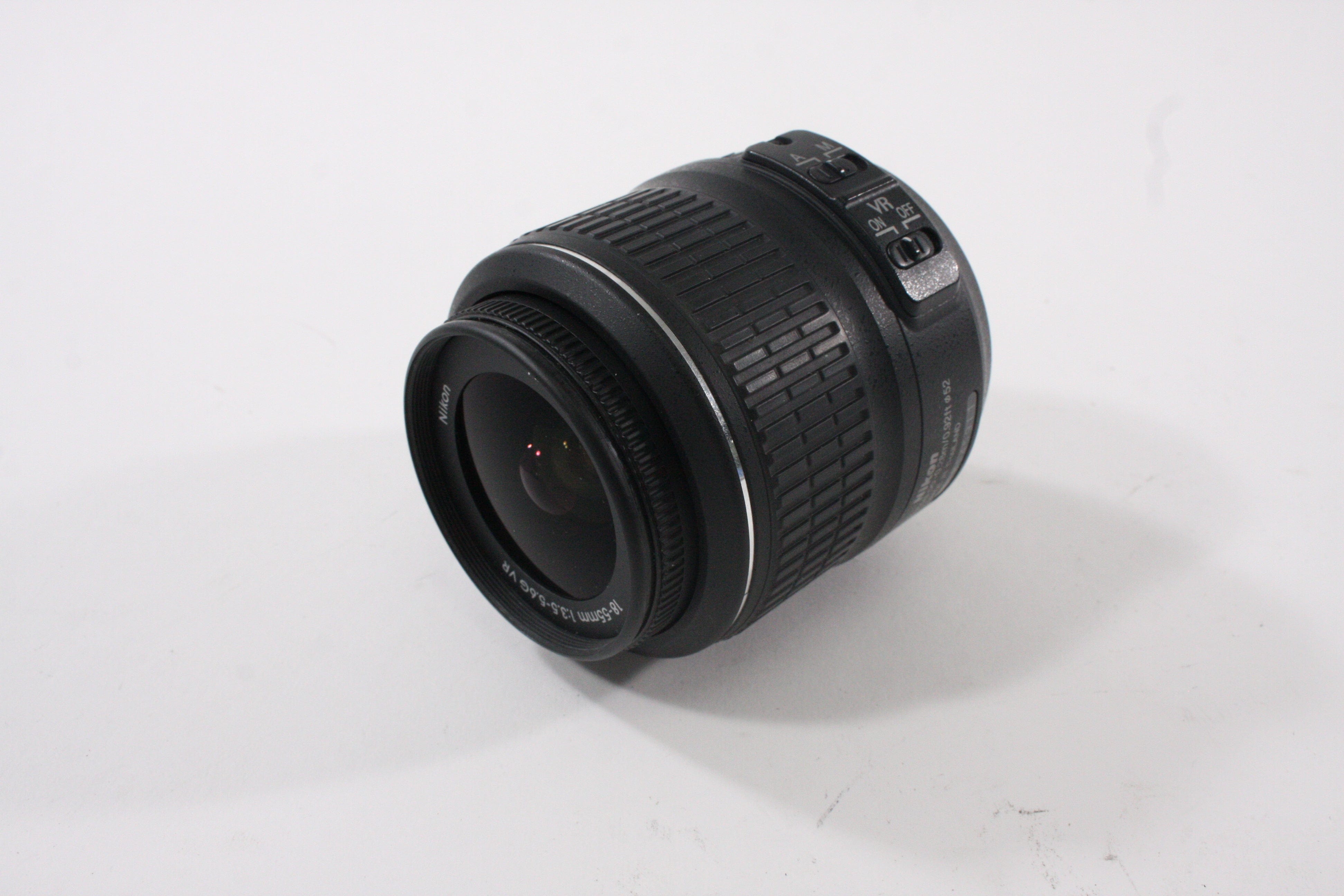 Nikon 18-55mm f/3.5-5.6 G VR AF-S APS-C DX Lens for Nikon F Mount