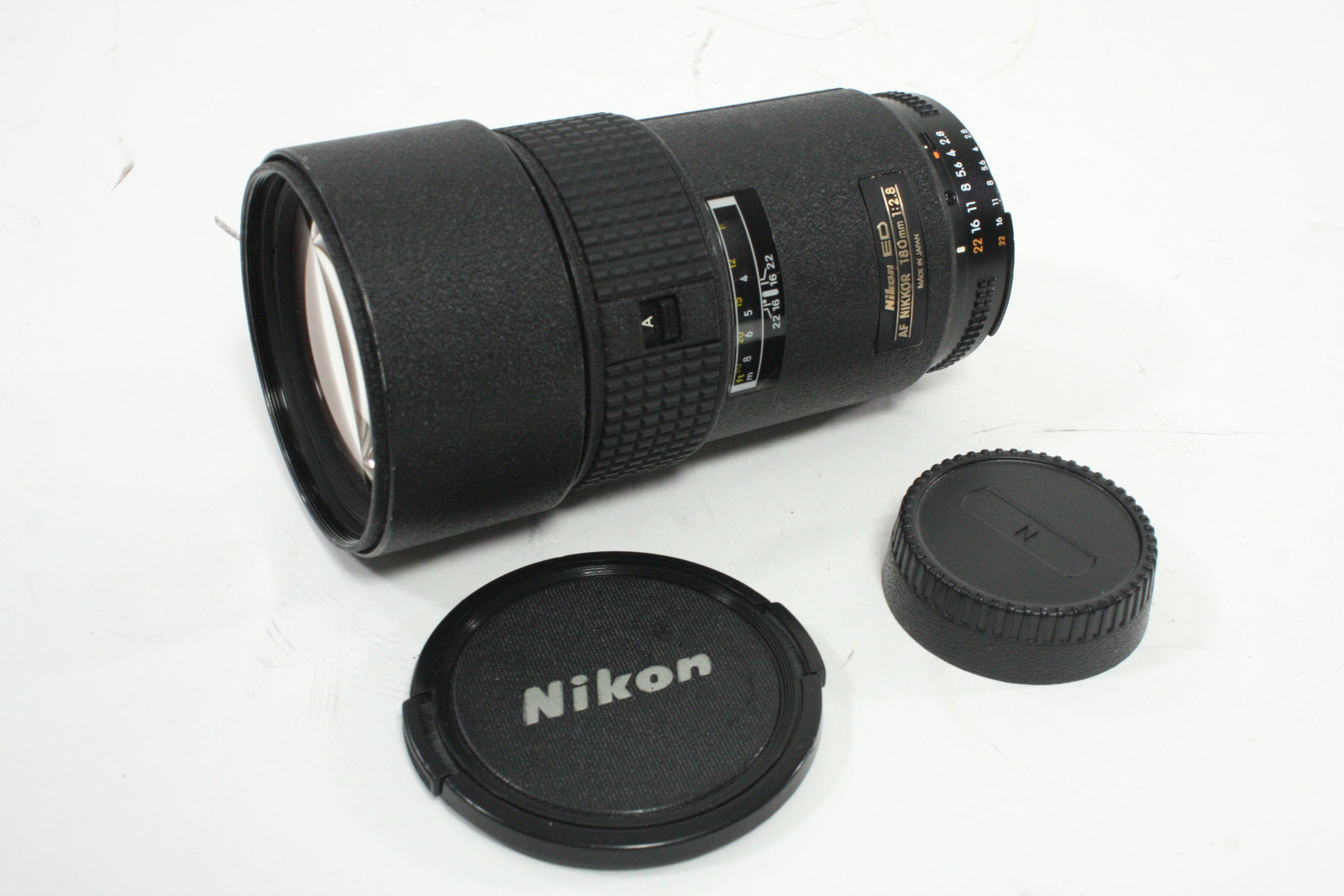 Nikon 180mm f/2.8D AF Nikkor IF-ED Lens for Nikon F Mount