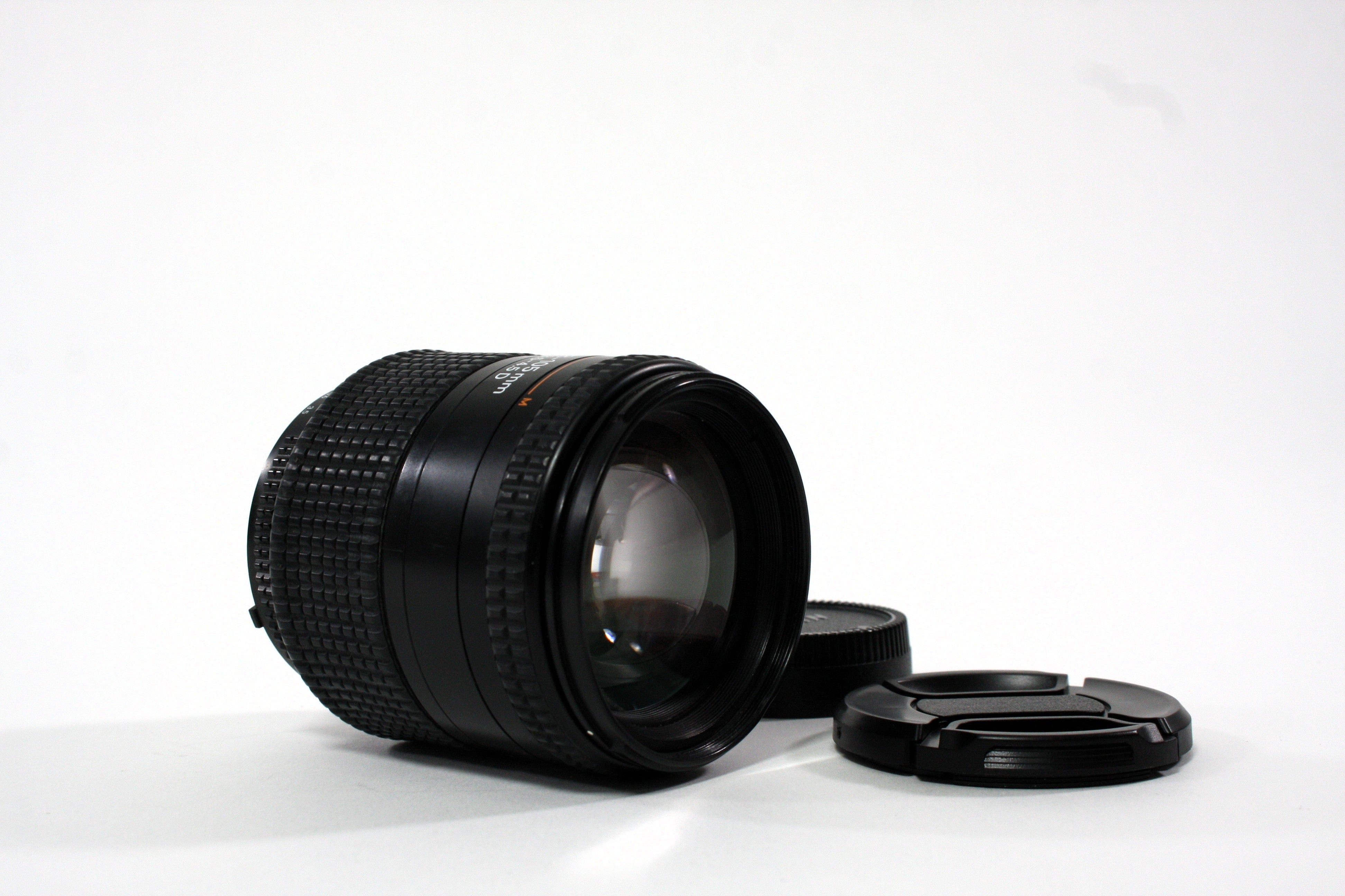 Nikon 28-105mm f/3.5-4.5D