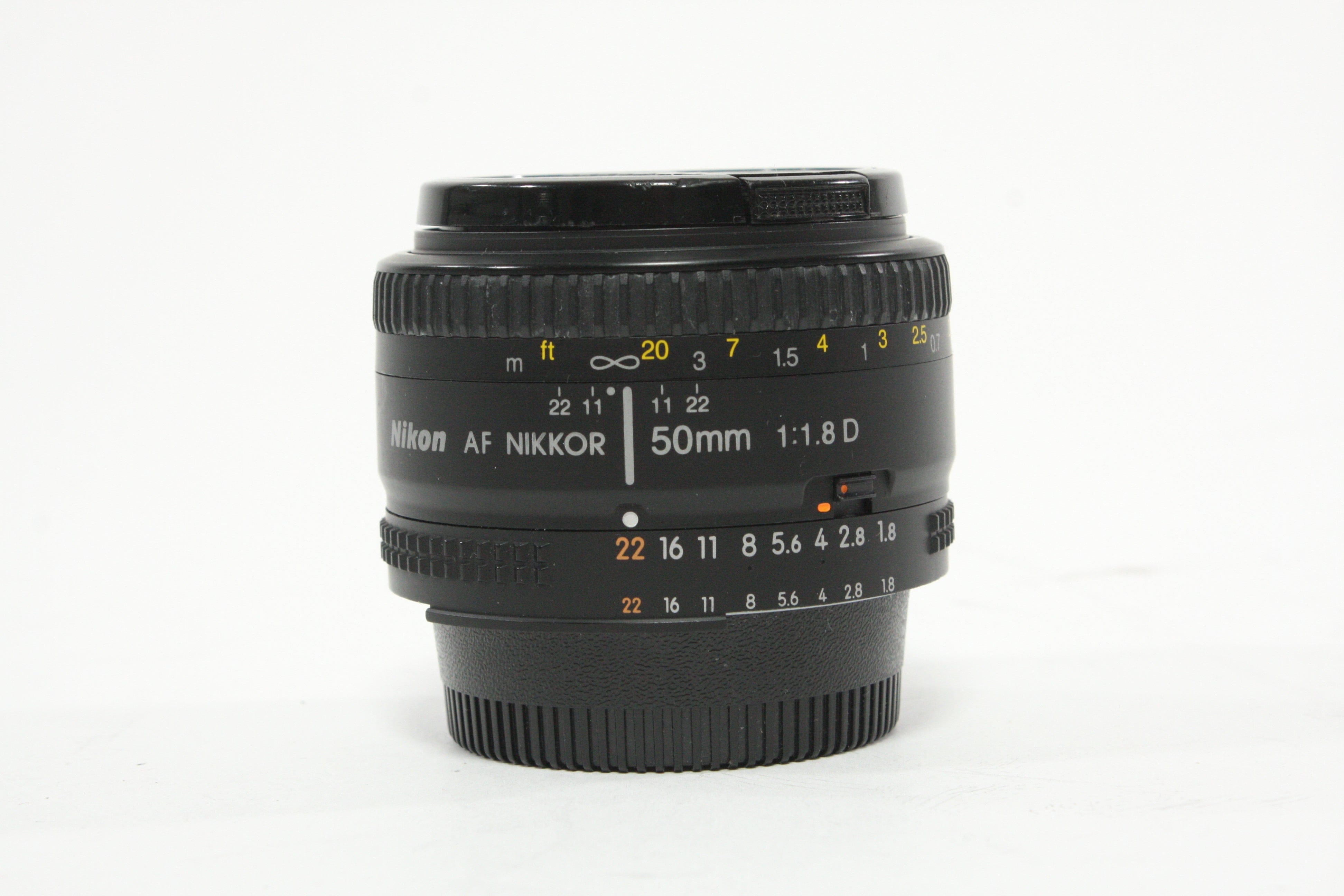 Nikon 50mm f/1.8 D AF Nikkor Lens for Nikon F Mount
