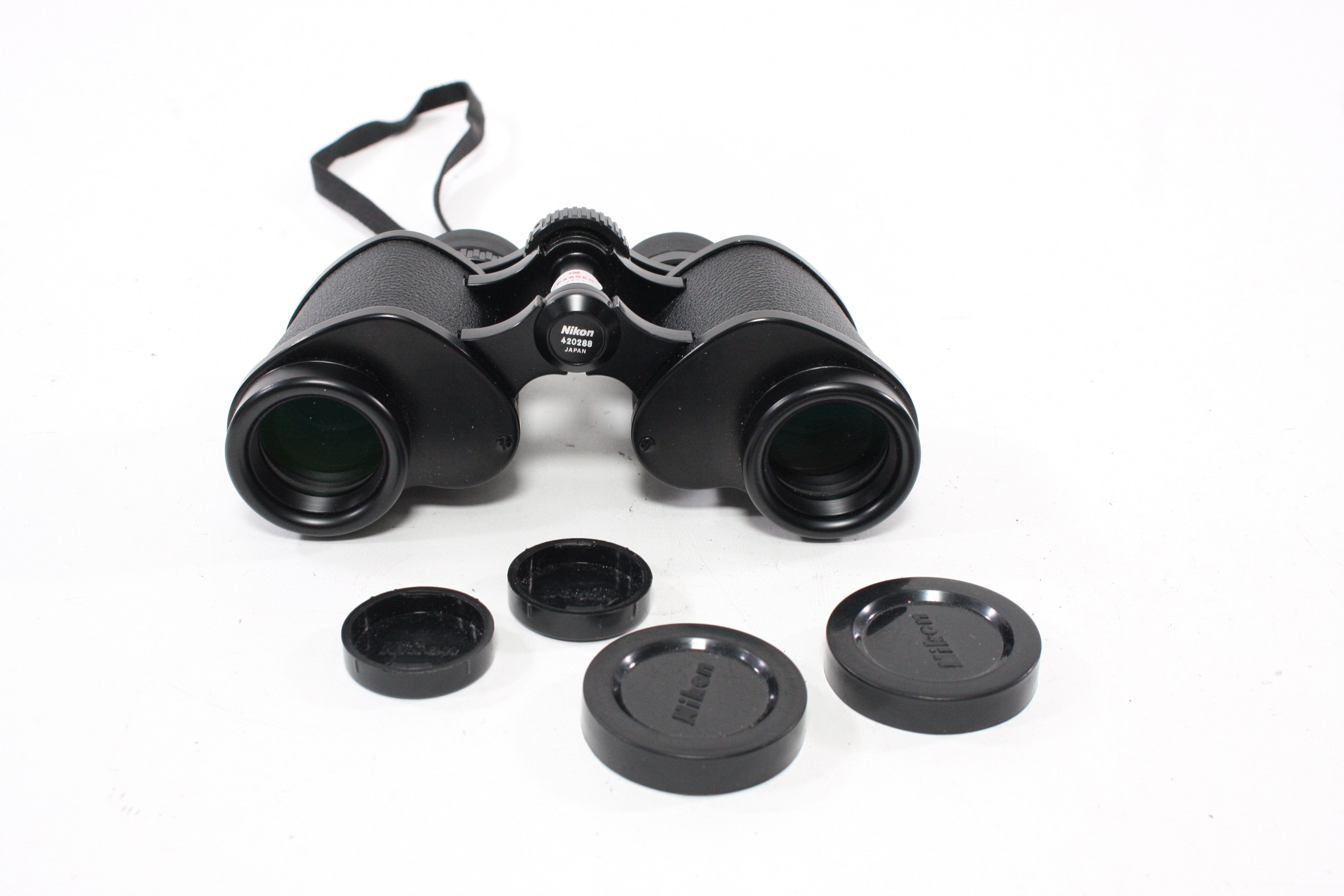 Nikon 8x30 8.3 WFC Binoculars with Case