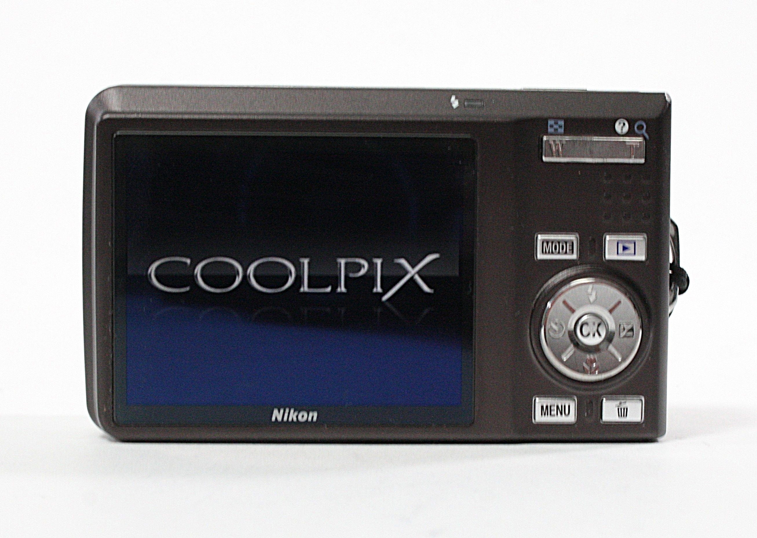 Nikon CoolPix 5550 10mp 5x Zoom
