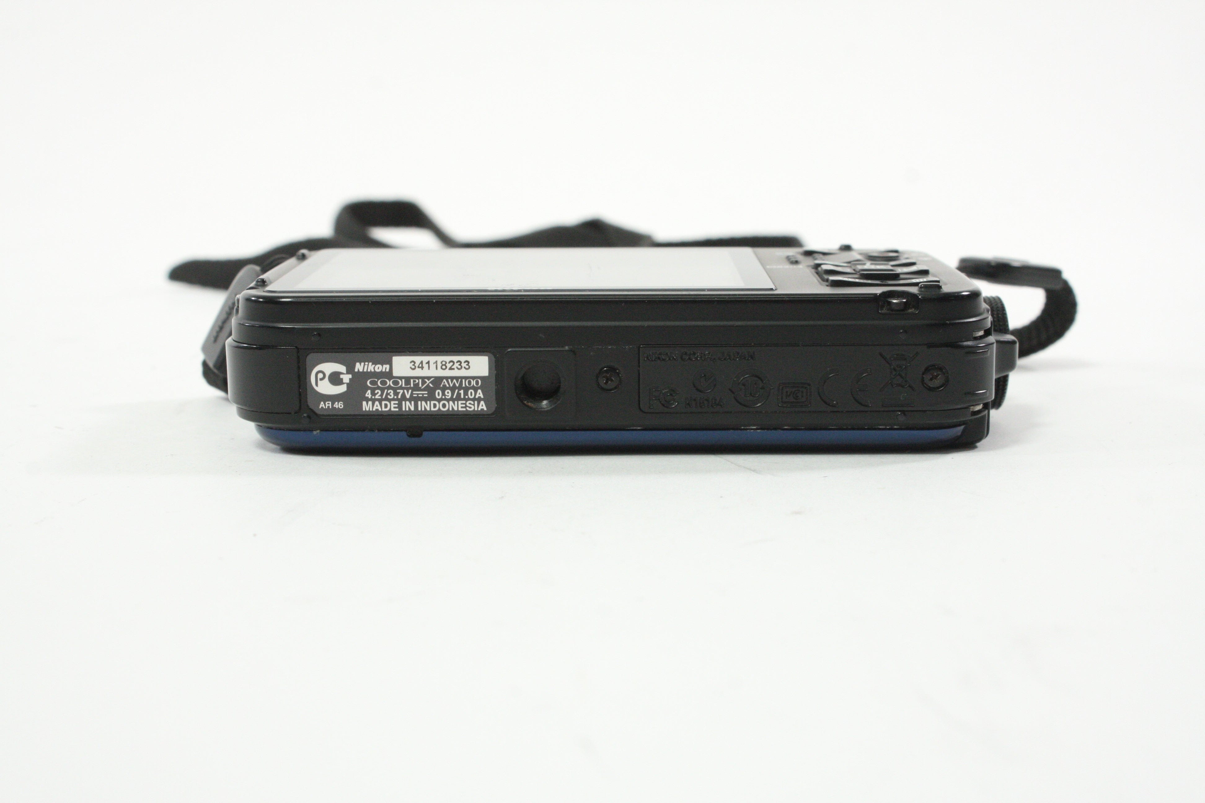Nikon Coolpix AW100 Waterproof Digital Point-and-Shoot Camera 5x Zoom 16.0mp (Blue)