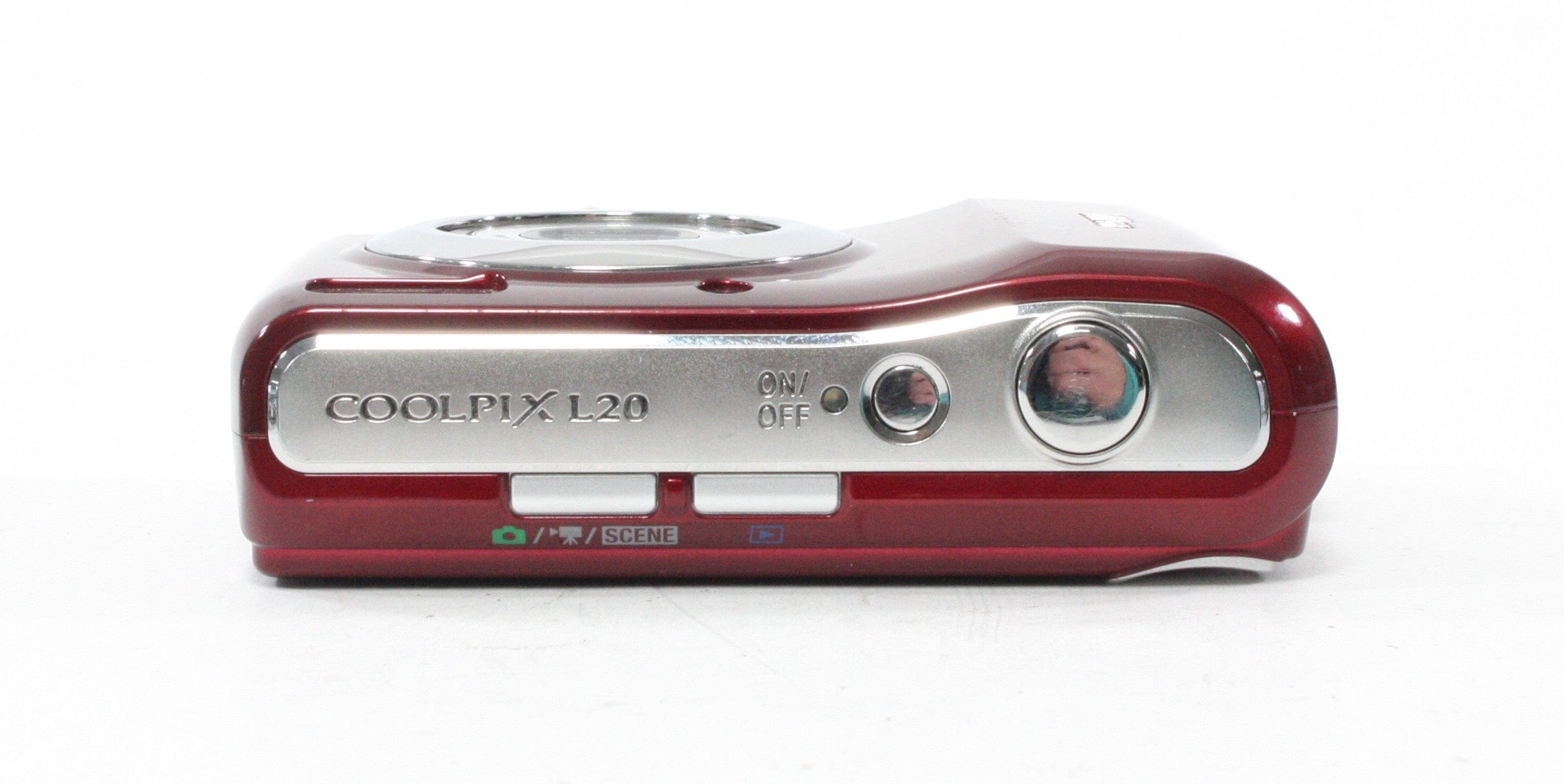 Nikon Coolpix L20 Digital Camera 5x Zoom 14.0mp (Red)