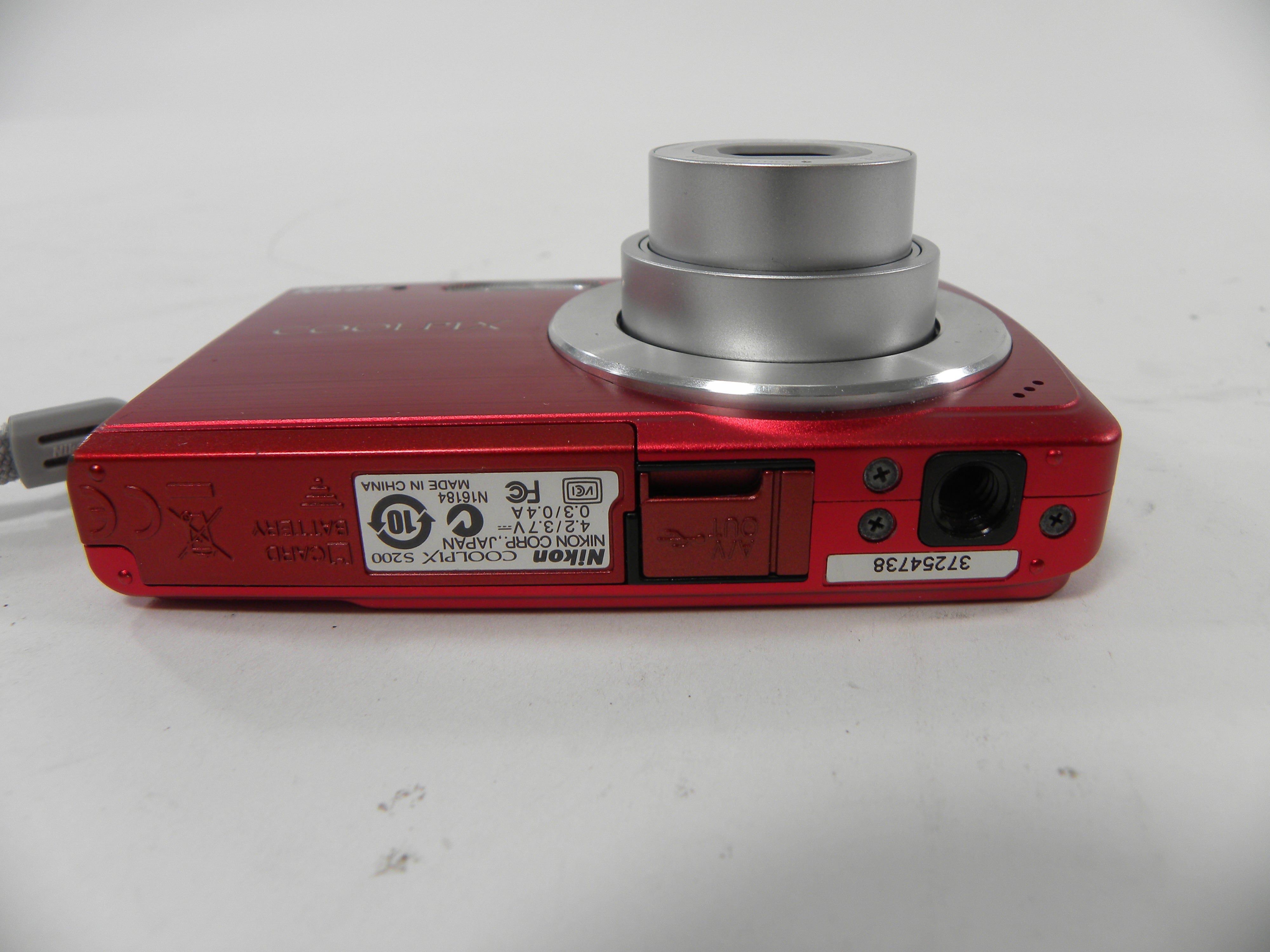 Nikon Coolpix S200 7.1mp Digital Camera (Red)