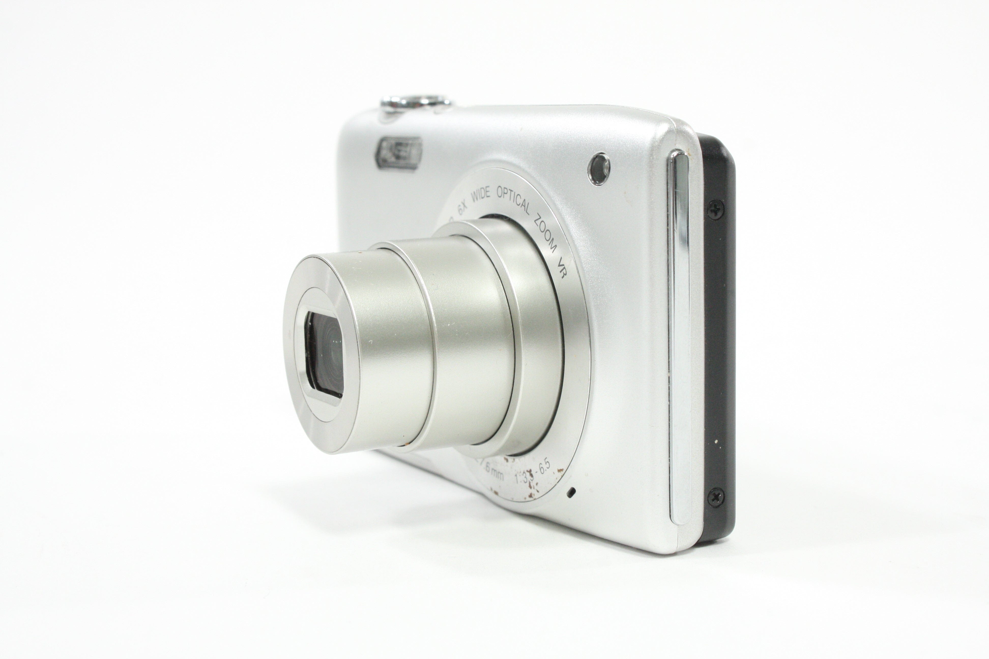 Nikon Coolpix S3300 Digital Point-and-Shoot 6x Zoom 16.0mp