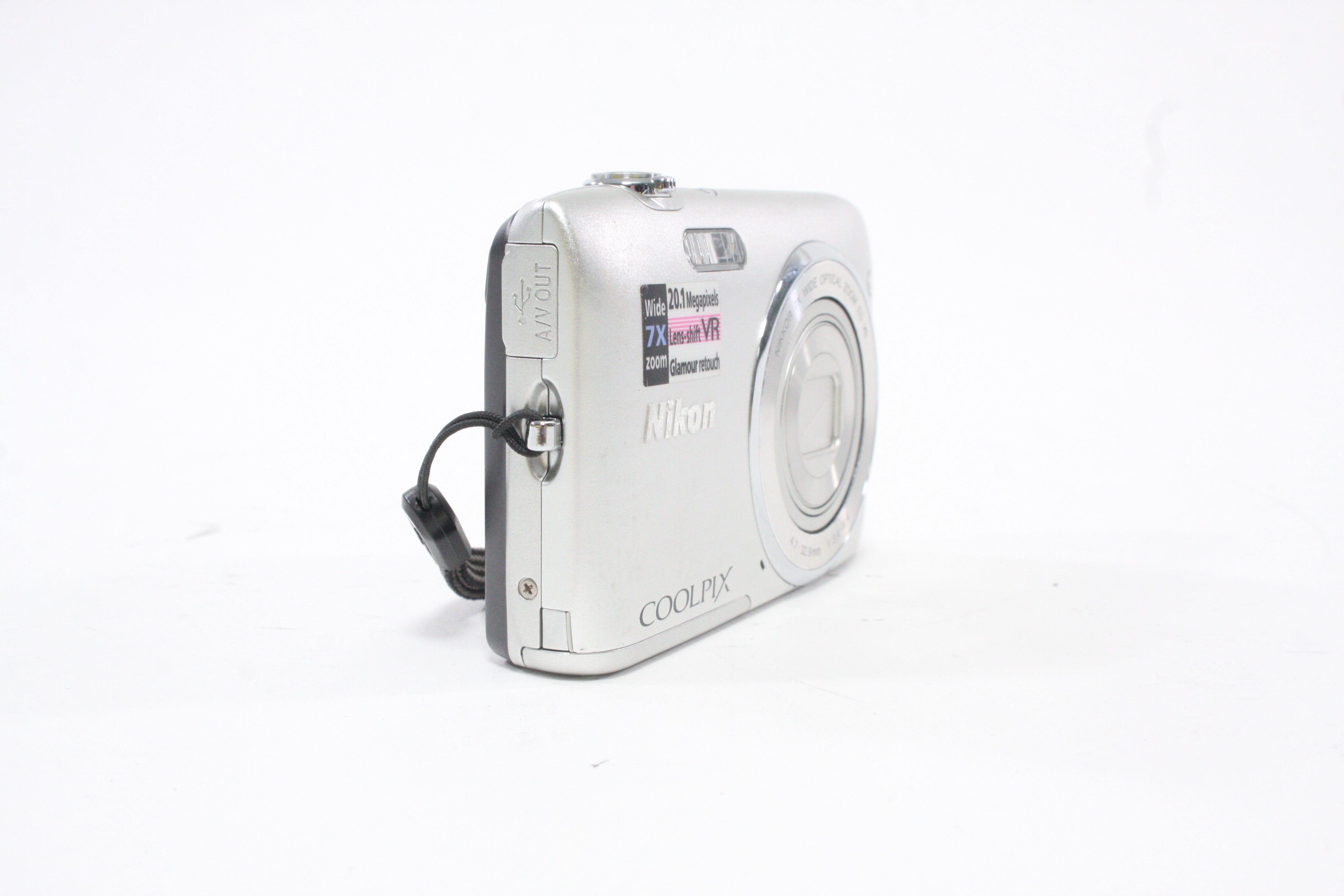 Nikon Coolpix S3500 Digital Point-and-Shoot Camera 7x Zoom 20.1mp AS-IS