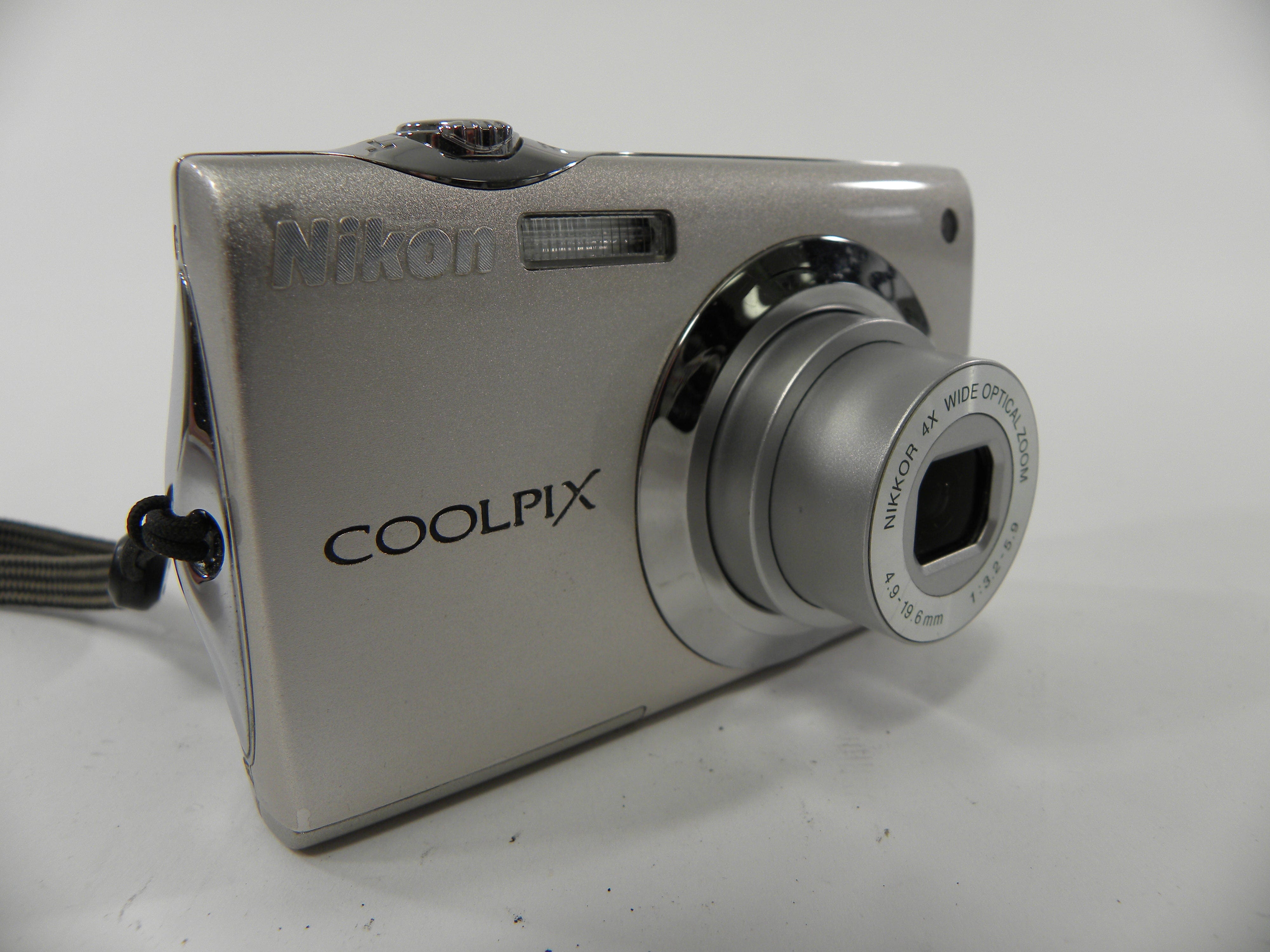 Nikon Coolpix S4000 12.0mp Digital Camera