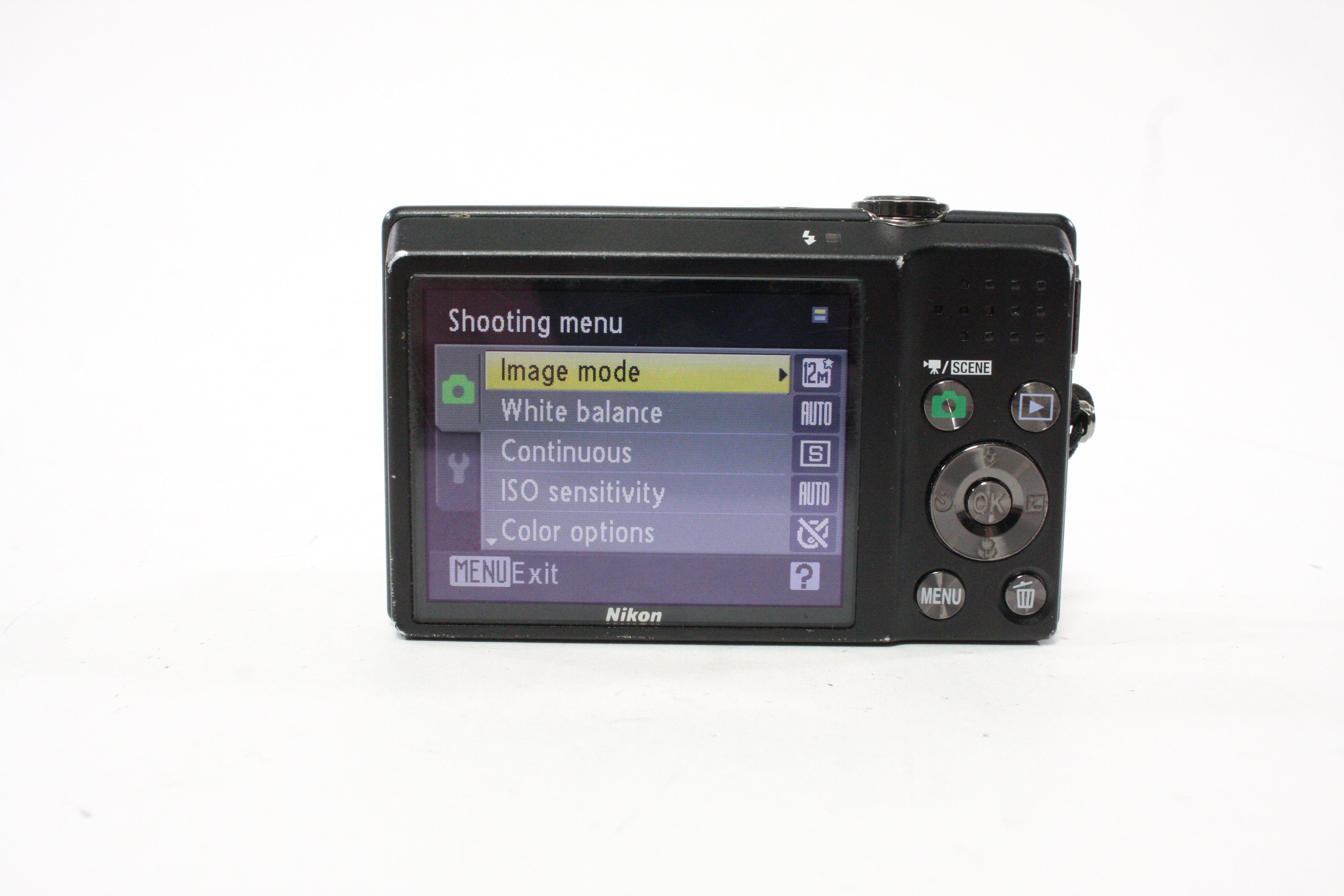 Nikon Coolpix S570 Digital Point-and-Shoot Camera 5x Zoom 12mp