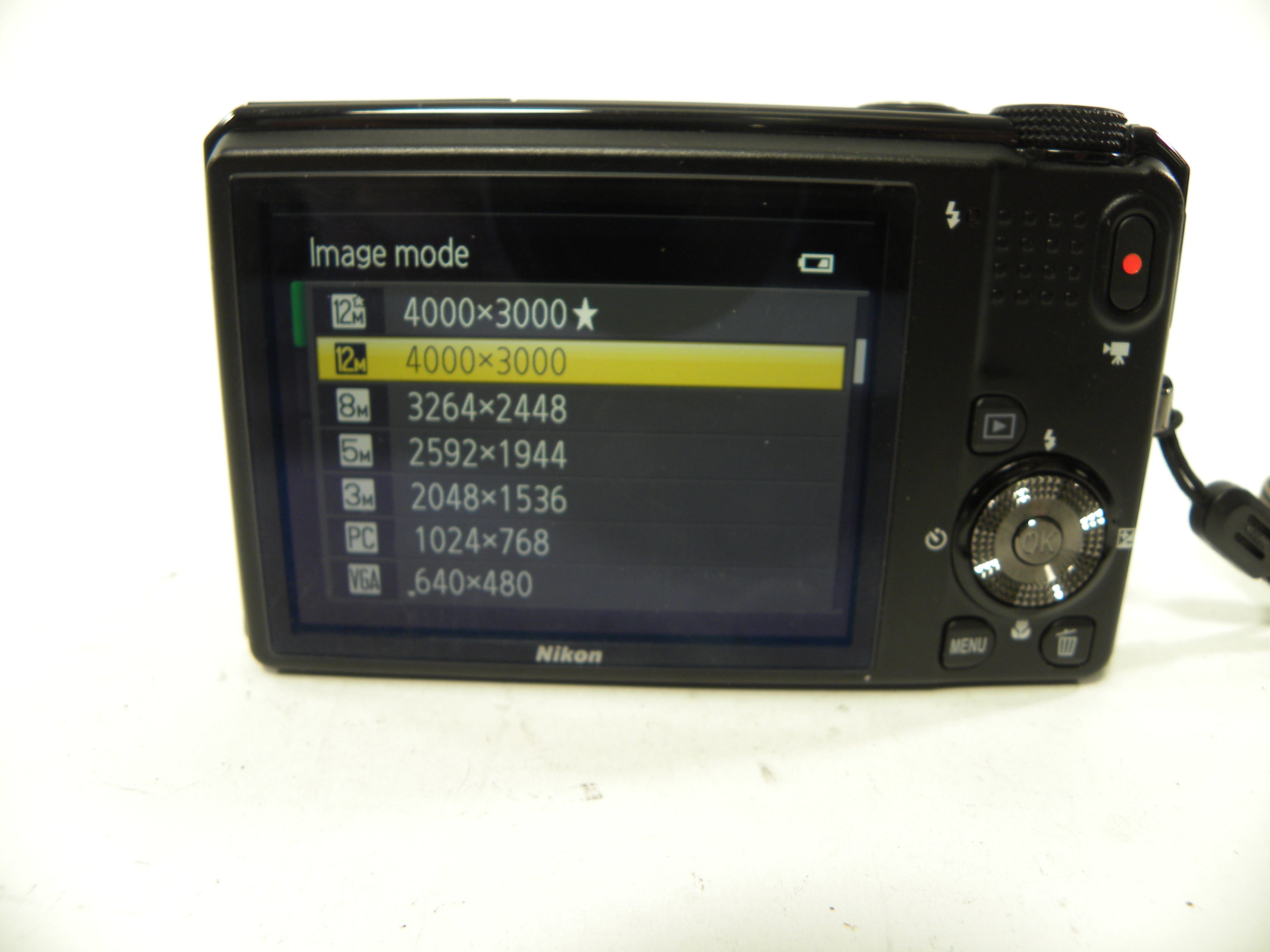 Nikon Coolpix S9100 12.1mp Digital Camera