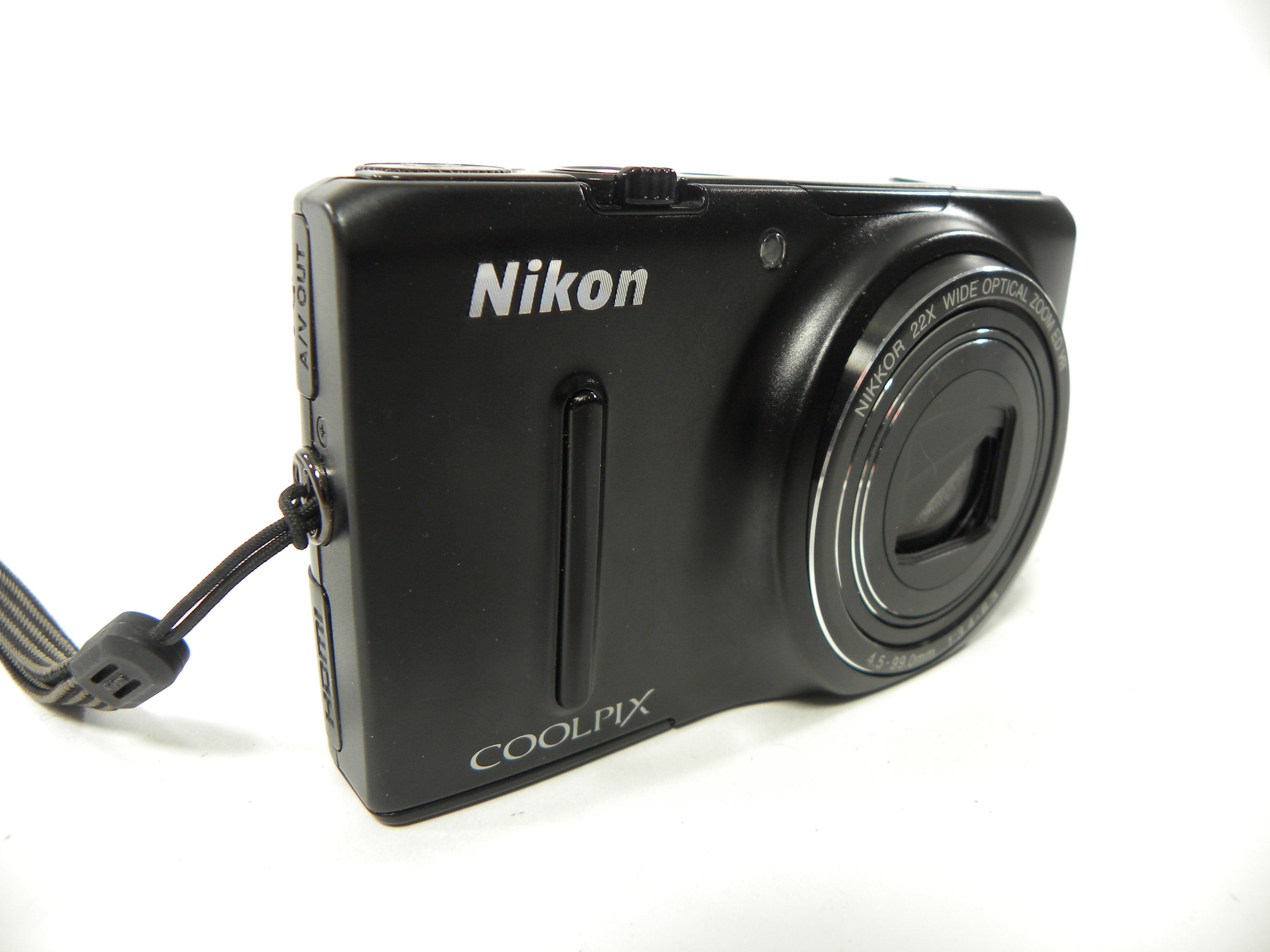 Nikon Coolpix S9500 Digital Camera (Parts Only)