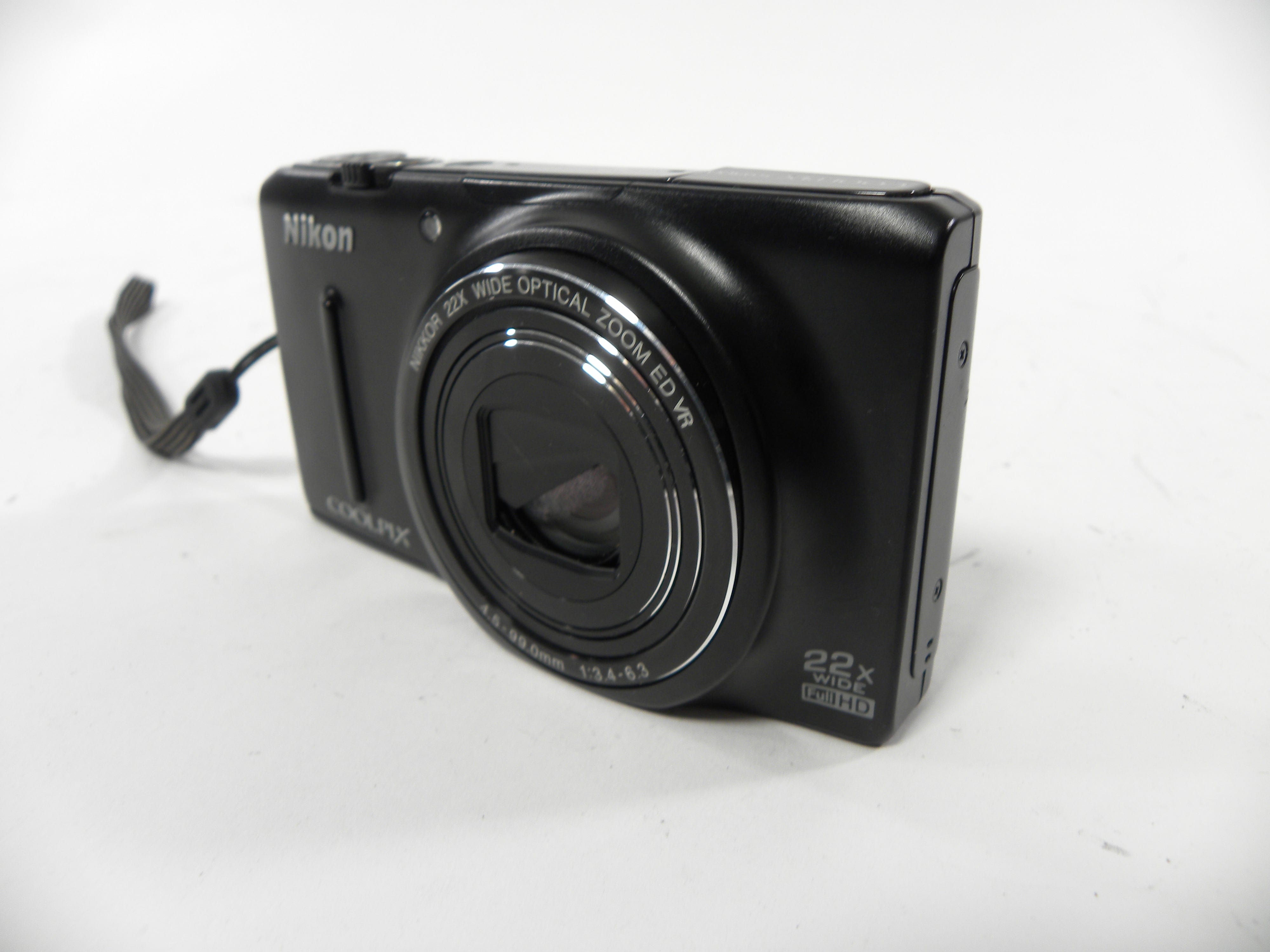 Nikon Coolpix S9500 Digital Camera (Parts Only)