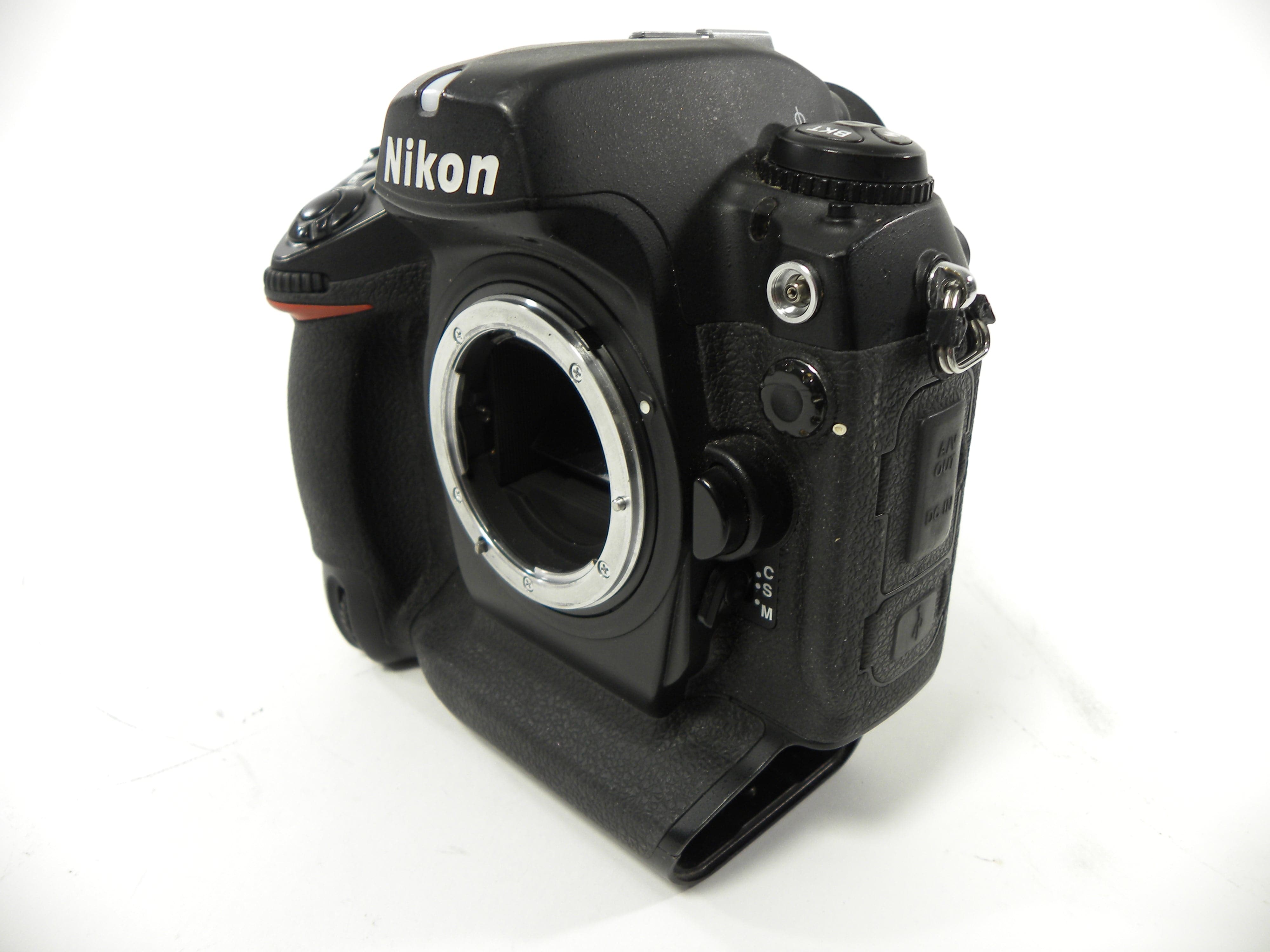 Nikon D2H 4.1mp Digital SLR body only Shutter Ct. 20,134