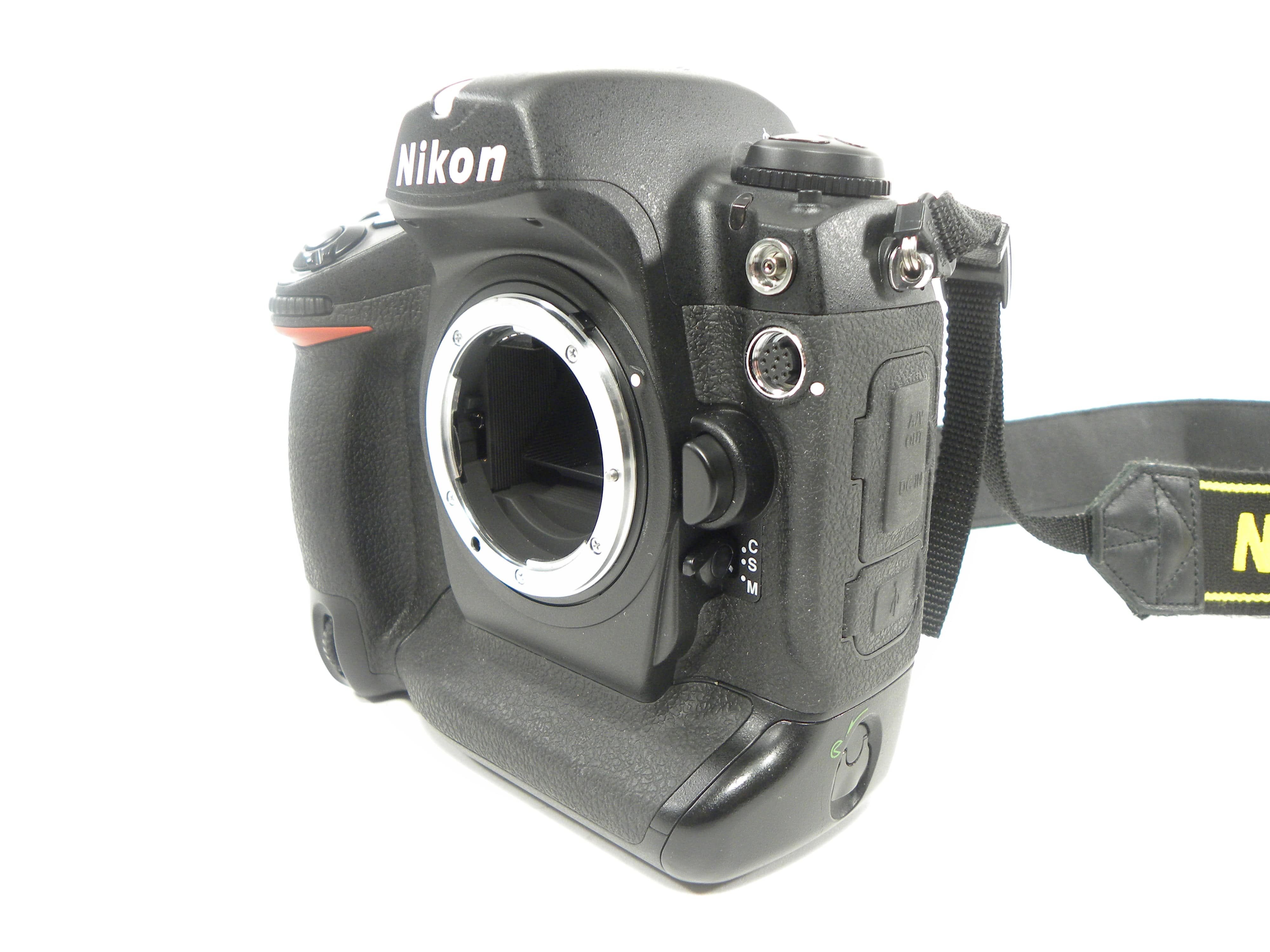 Nikon D2Hs 4.1mp Digital SLR Body only shutter Ct. 3,755