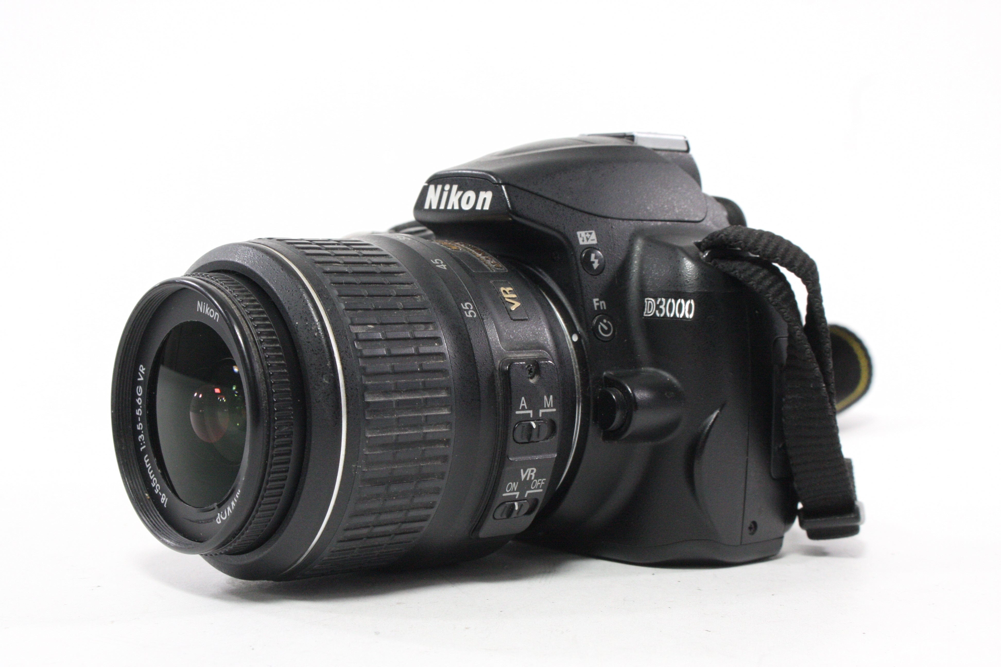 Nikon D3000 DSLR Camera with 18-35mm f/3.5-5.6G Lens with Shutter Count 3,088