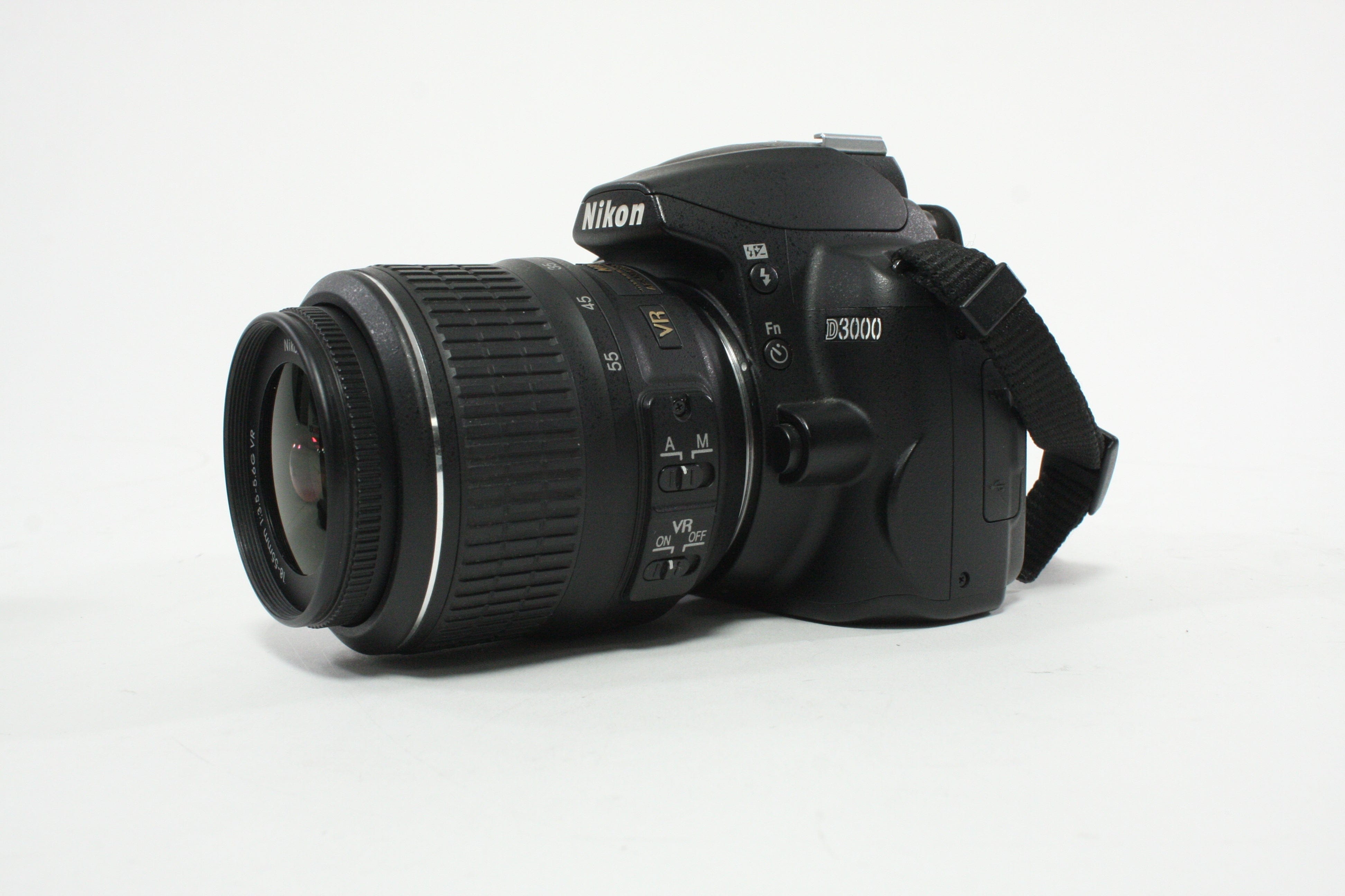 Nikon D3000 DSLR Camera with 18-55mm f/3.5-5.6G VR Lens with a Shutter Count of 7,032