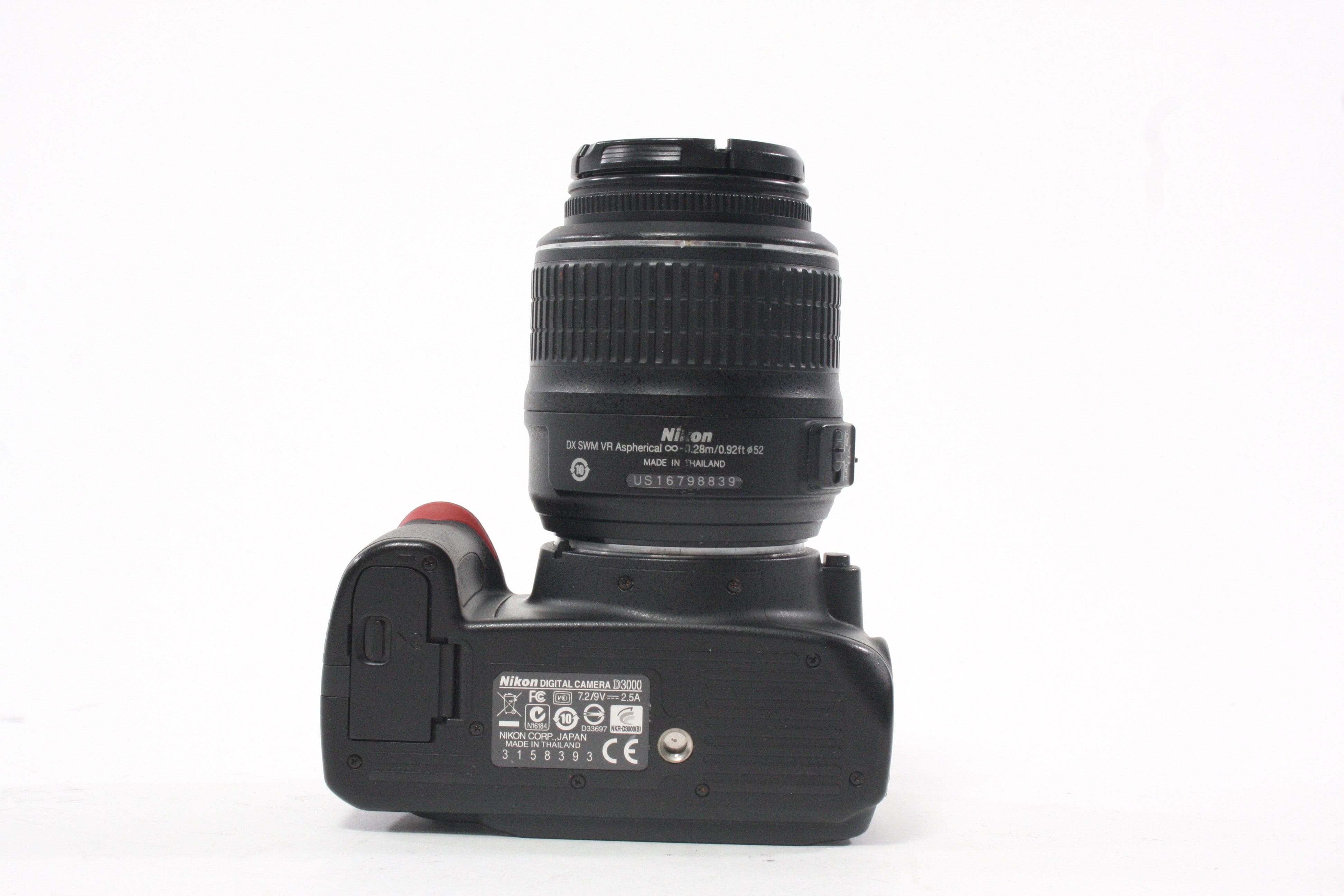 Nikon D3000 DSLR with 18-55mm f/3.5-5.6 G Lens