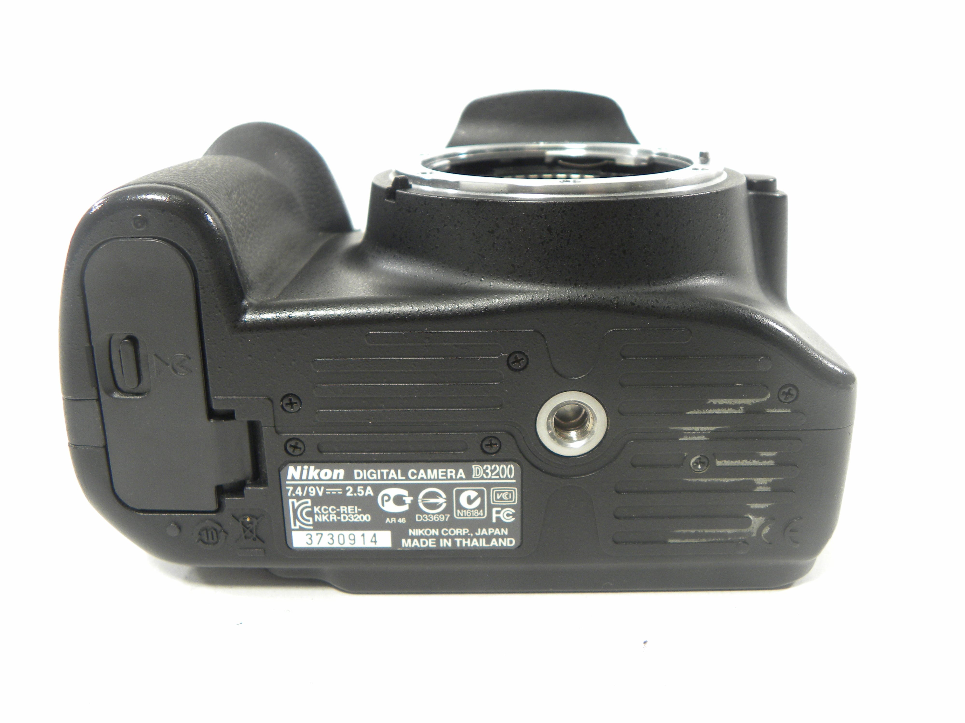Nikon D3200 24.2mp Digital SLR Body only Shutter Ct. 46,515