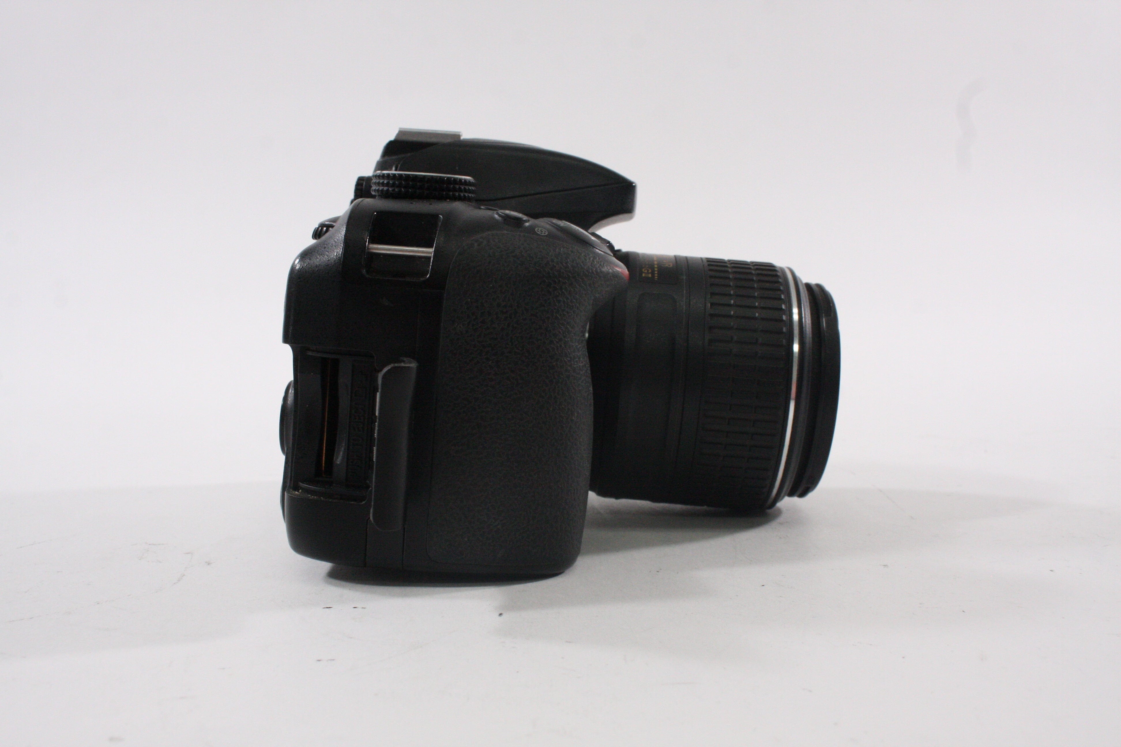 Nikon D330 DSLR Camera with 18-55mm f/3.5-5.6 DX VR G II Lens SC# 10,665