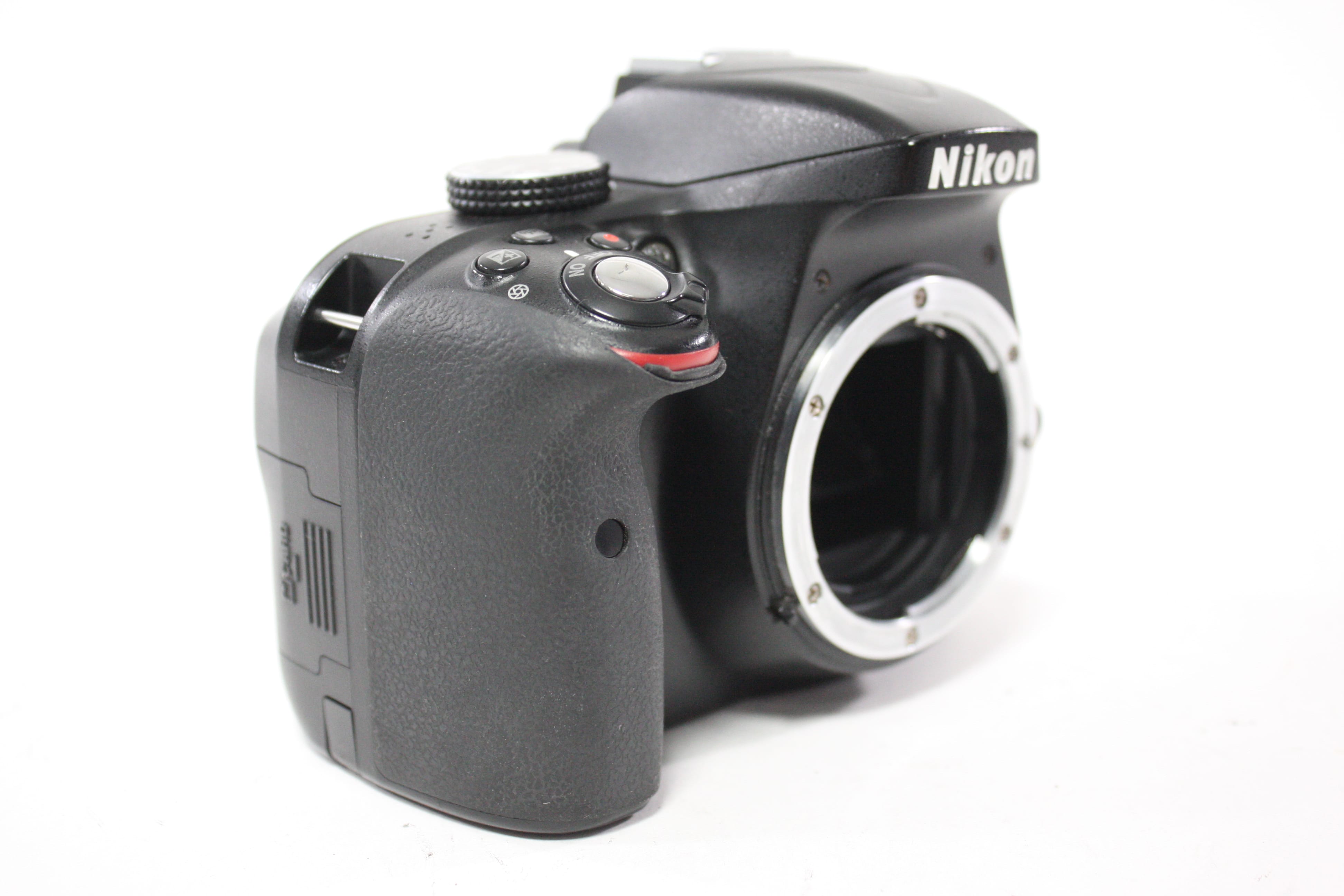Nikon D3300 DSLR Camera with Nikon 18-55mm f/3.5-5.6G II DX VR Lens with Shutter Count 15,706