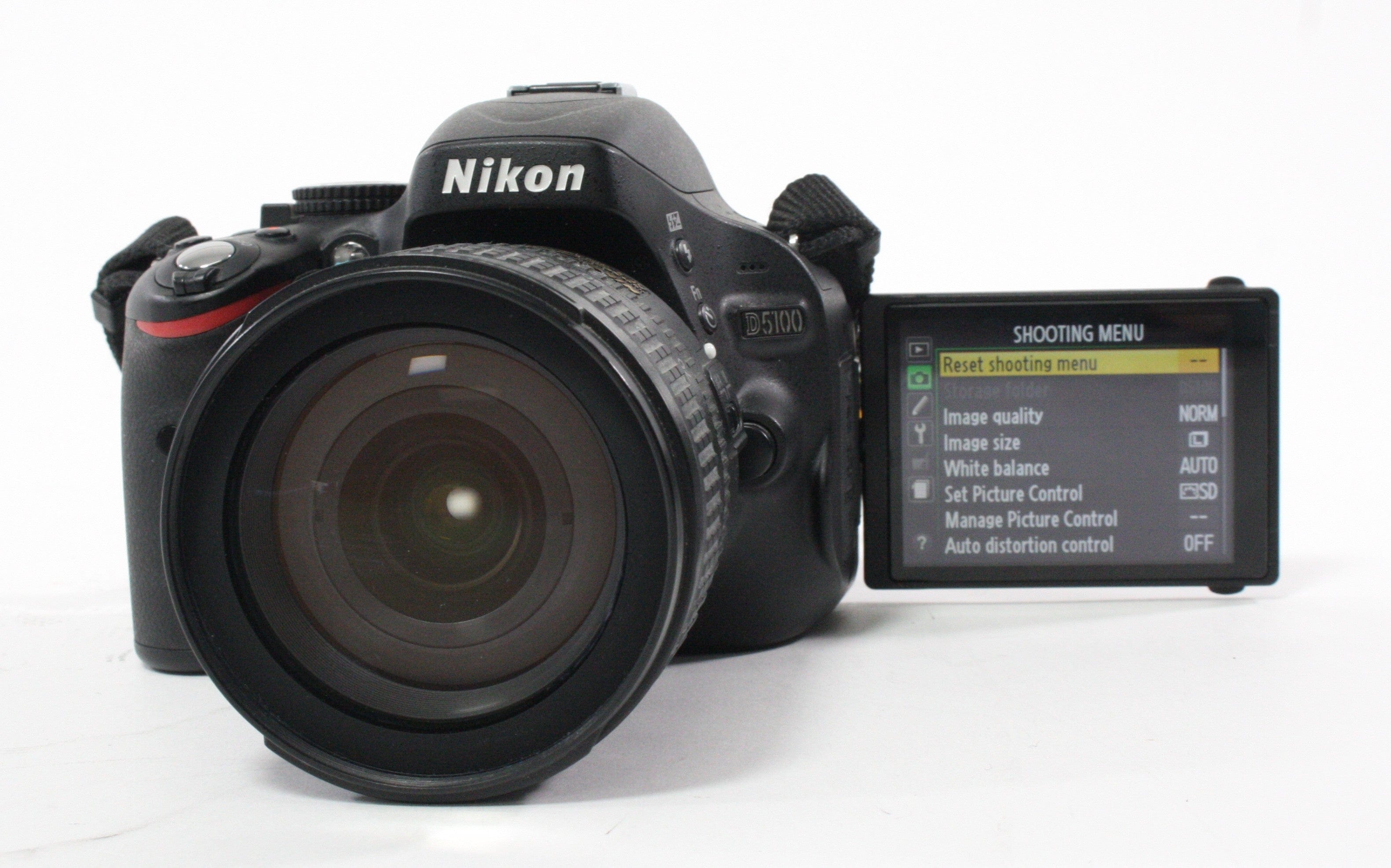 Nikon D5100 DSLR with Nikon 18-70mm f/3.5-4.5G DX ED AF-S Lens with Shutter Count 990
