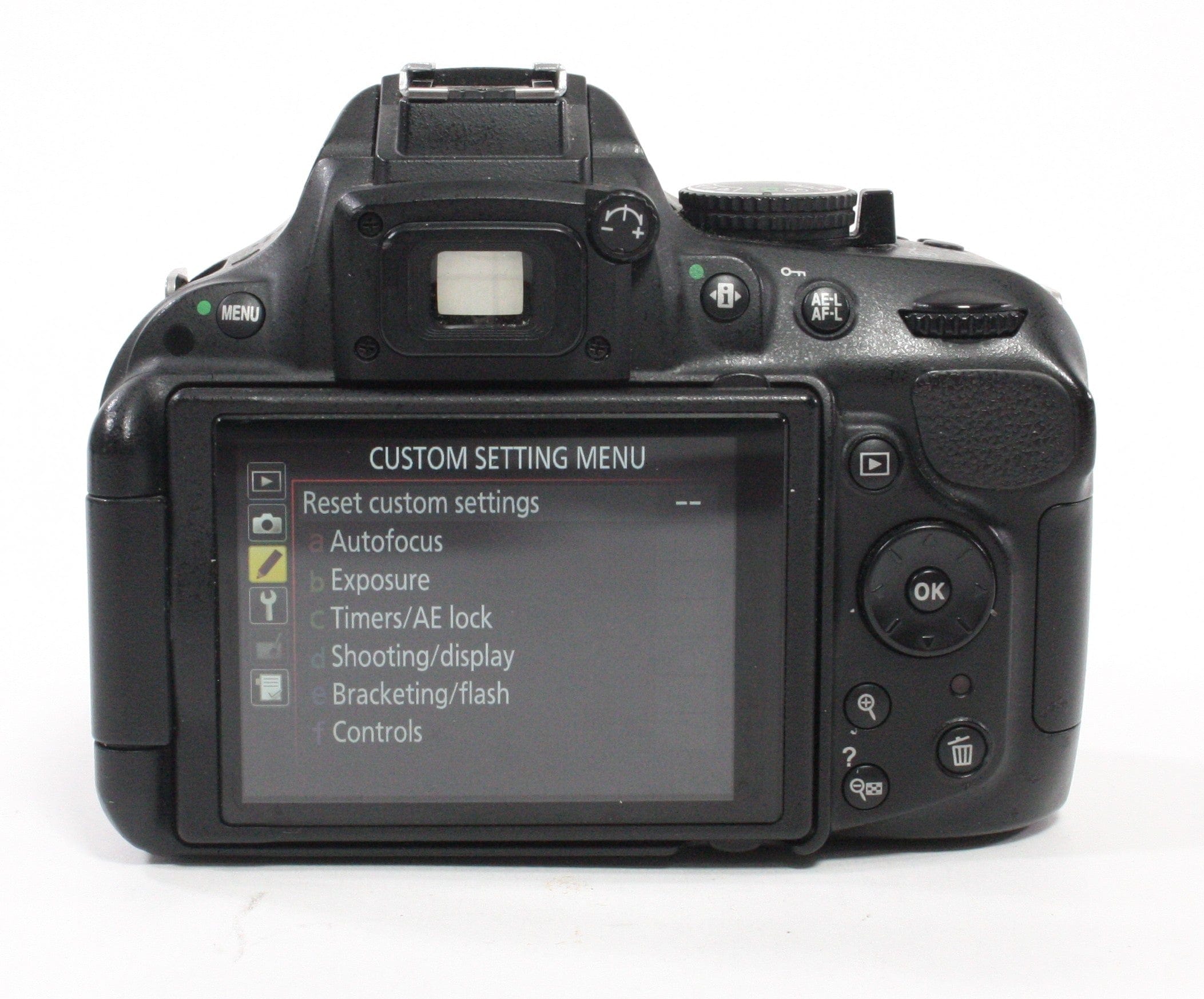 Nikon D5200 Digital Camera with 18-55mm f/3.5-5.6 VR Lens SC#10,887