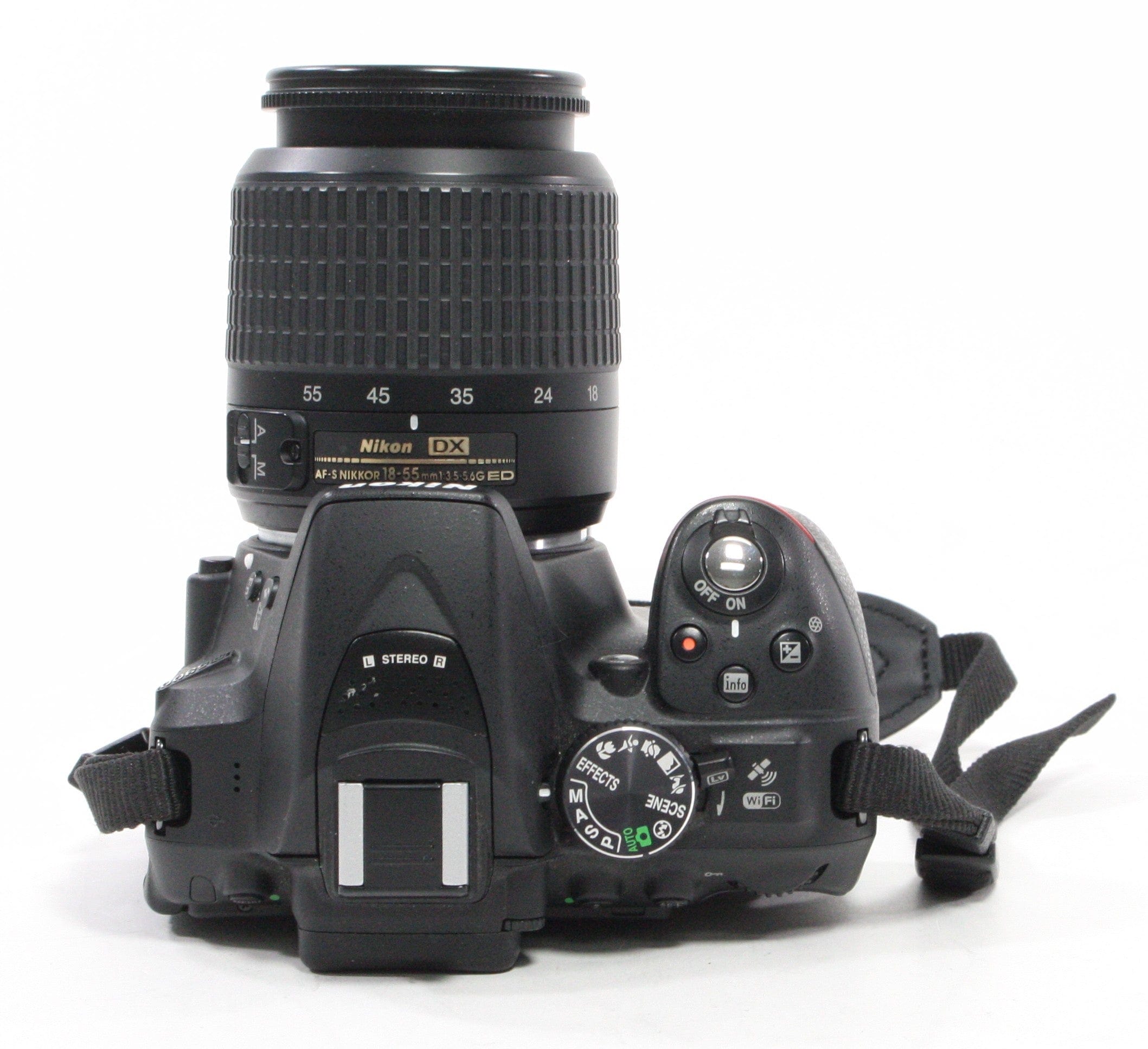 Nikon D5300 Digital SLR with 18-55mm f/3.5-5.6G Lens Shutter Count 3,192