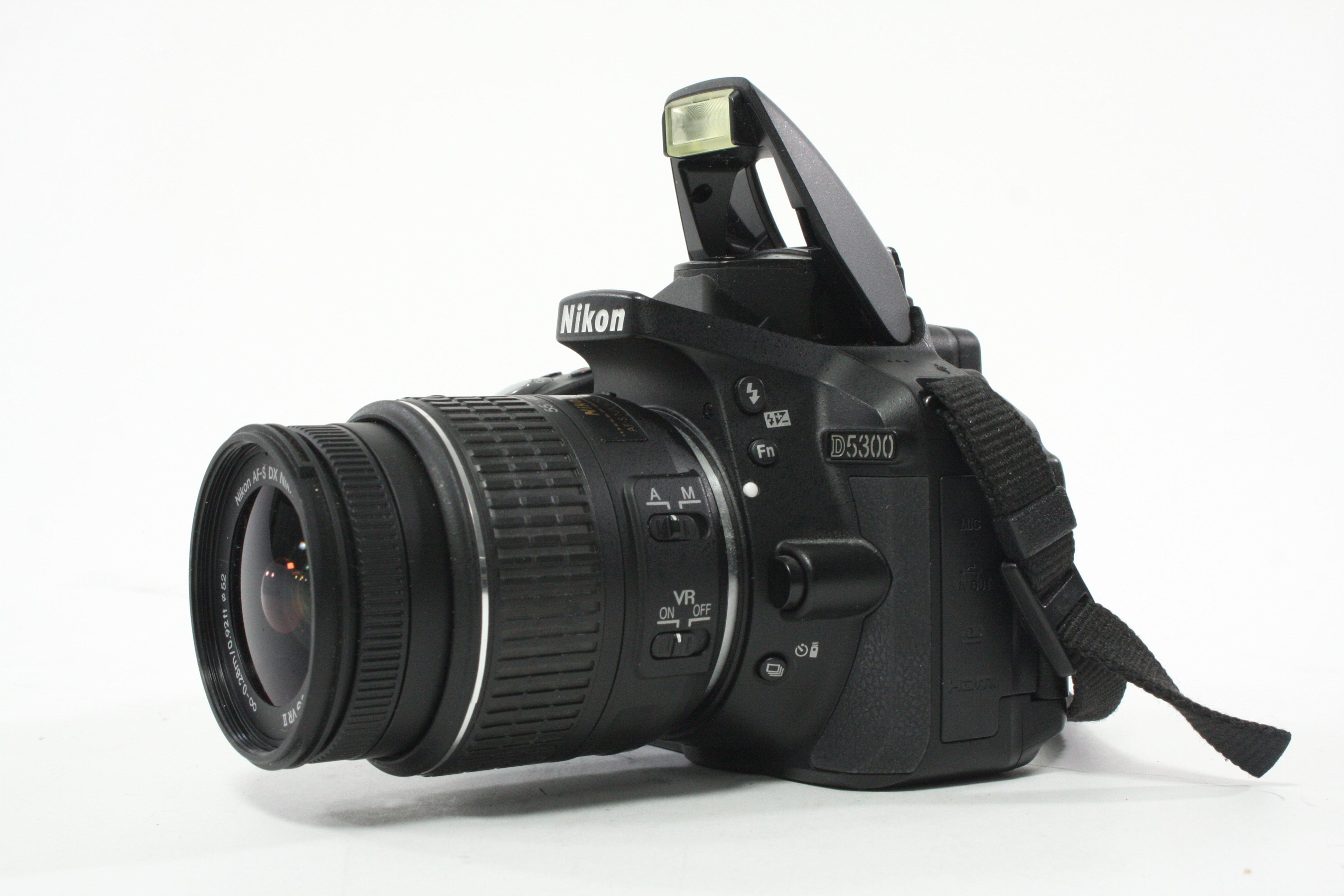 Nikon D5300 DSLR Camera with 18-55mm f/3.5-5.6 G II VR Lens Shutter Count 2,550