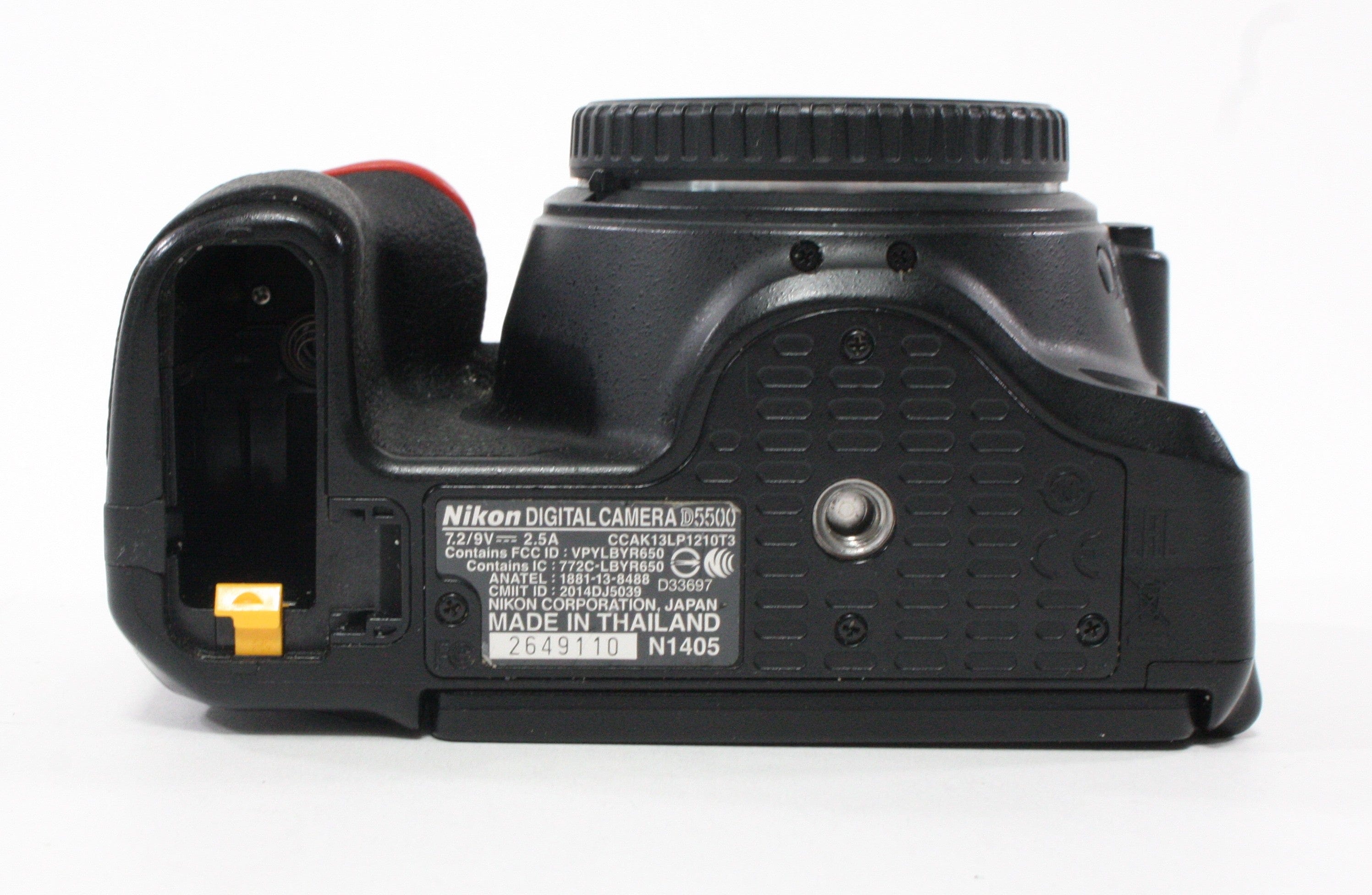 Nikon D5500 Digital Camera SC 31,447 (w/ Neewer Battery Grip)