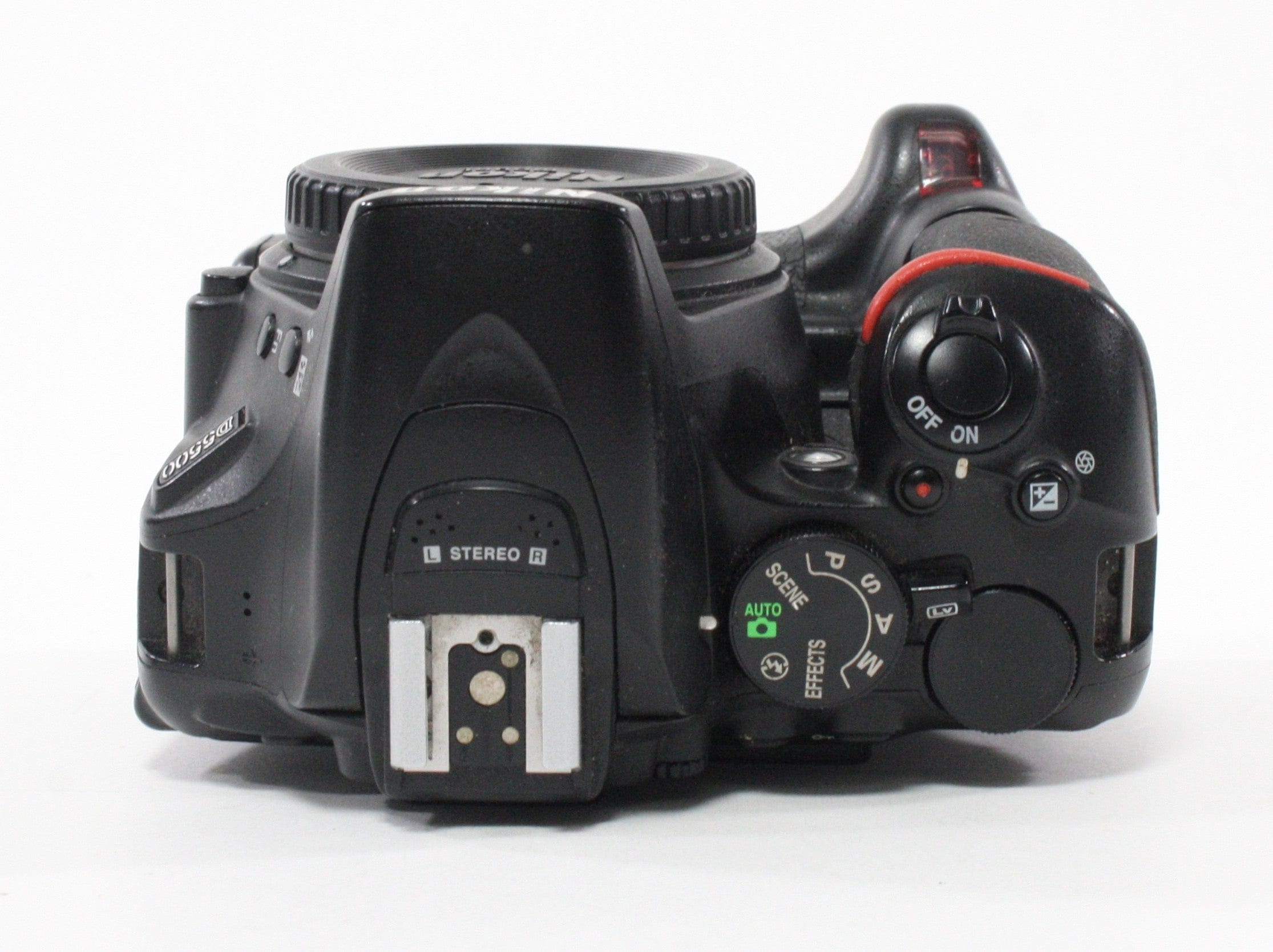 Nikon D5500 Digital Camera SC 31,447 (w/ Neewer Battery Grip)