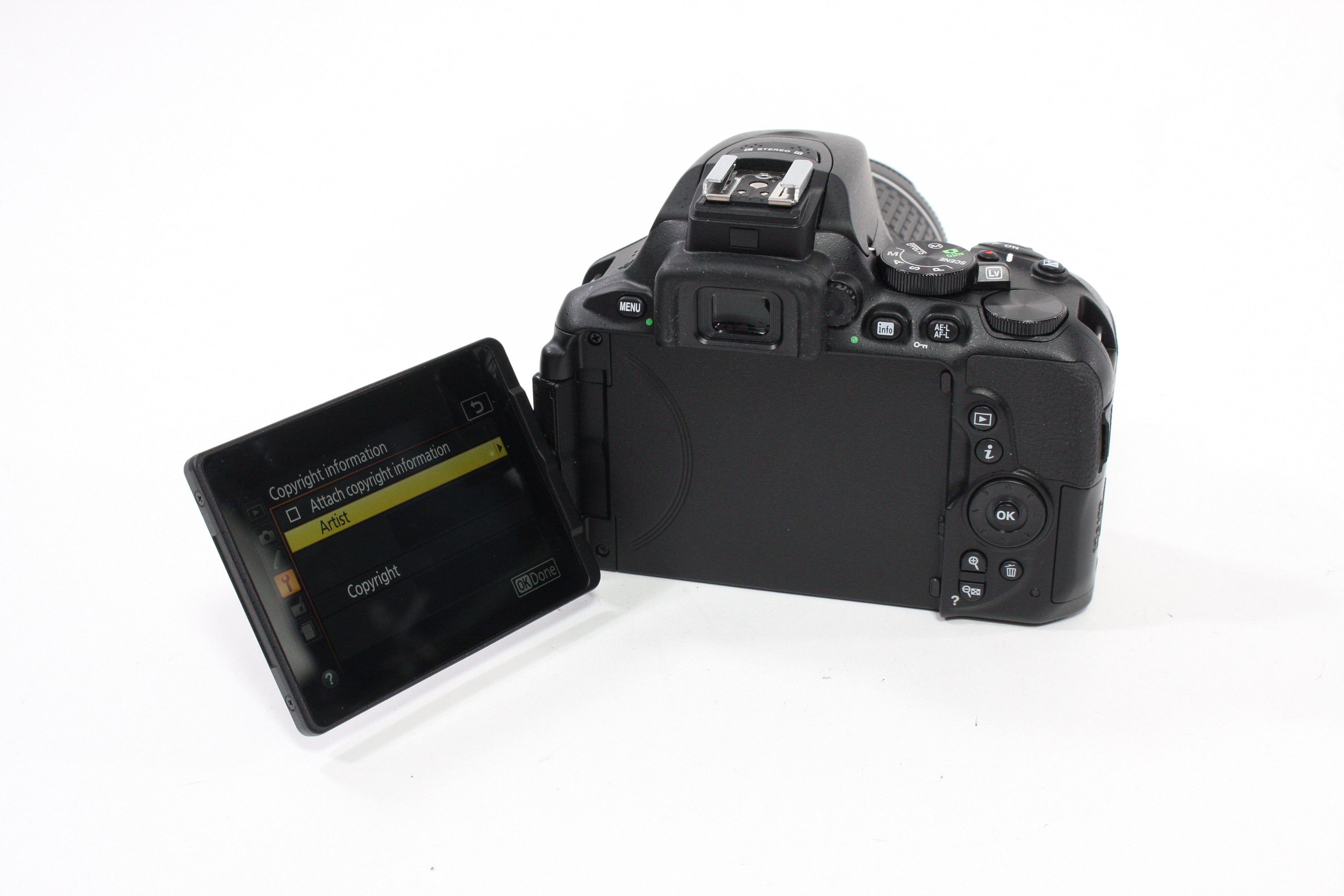 Nikon D5600 Digital SLR Camera with 18-55 f/3.5-5.6G VR Lens Shutter Count 521