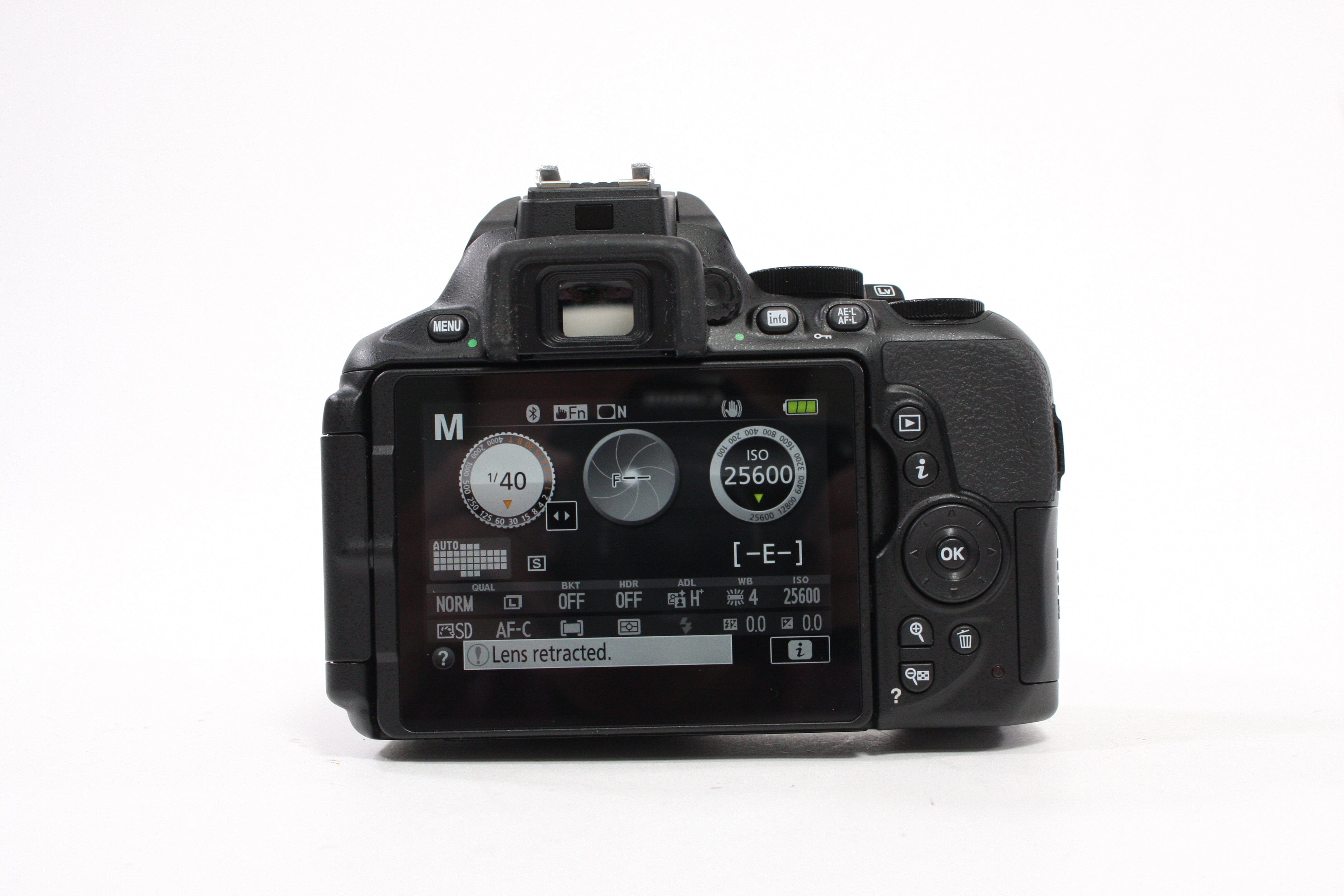 Nikon D5600 Digital SLR Camera with 18-55 f/3.5-5.6G VR Lens Shutter Count 521