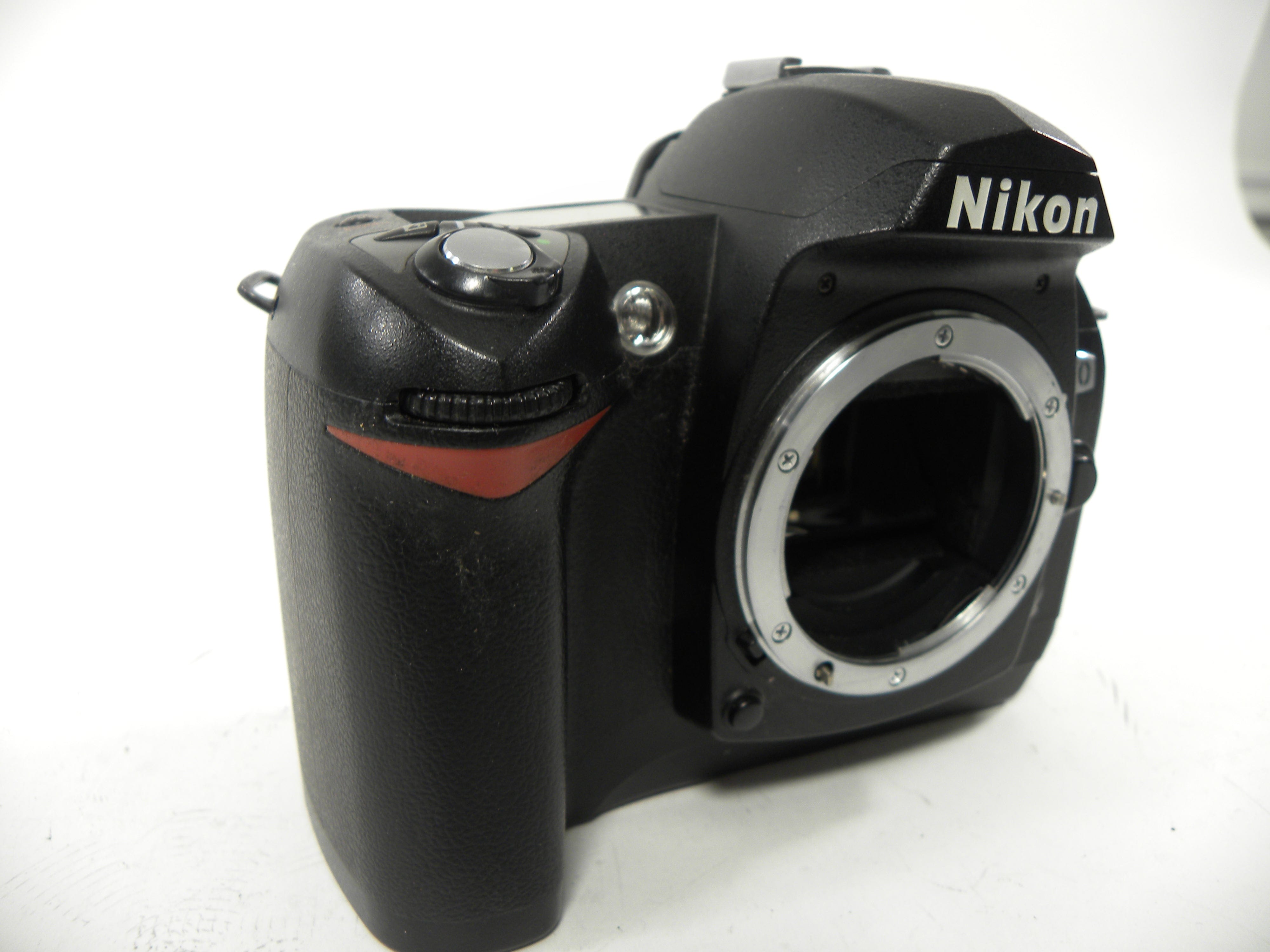 Nikon D70 6.1mp Digital SLR Body Only Shutter Ct. 26,589 AS IS