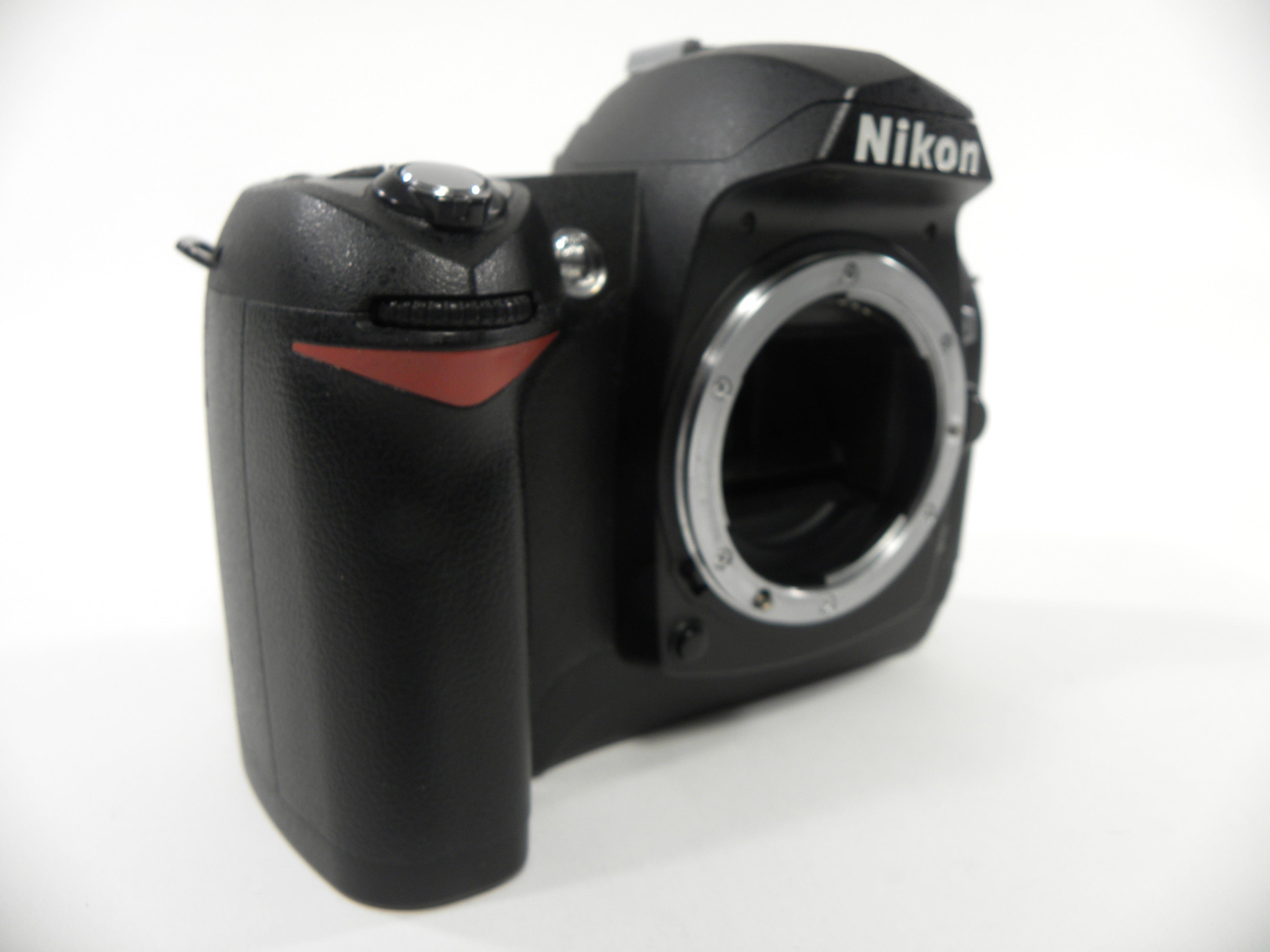 Nikon D70 6.1mp Digital SLR Body Only Shutter Ct. 5,347