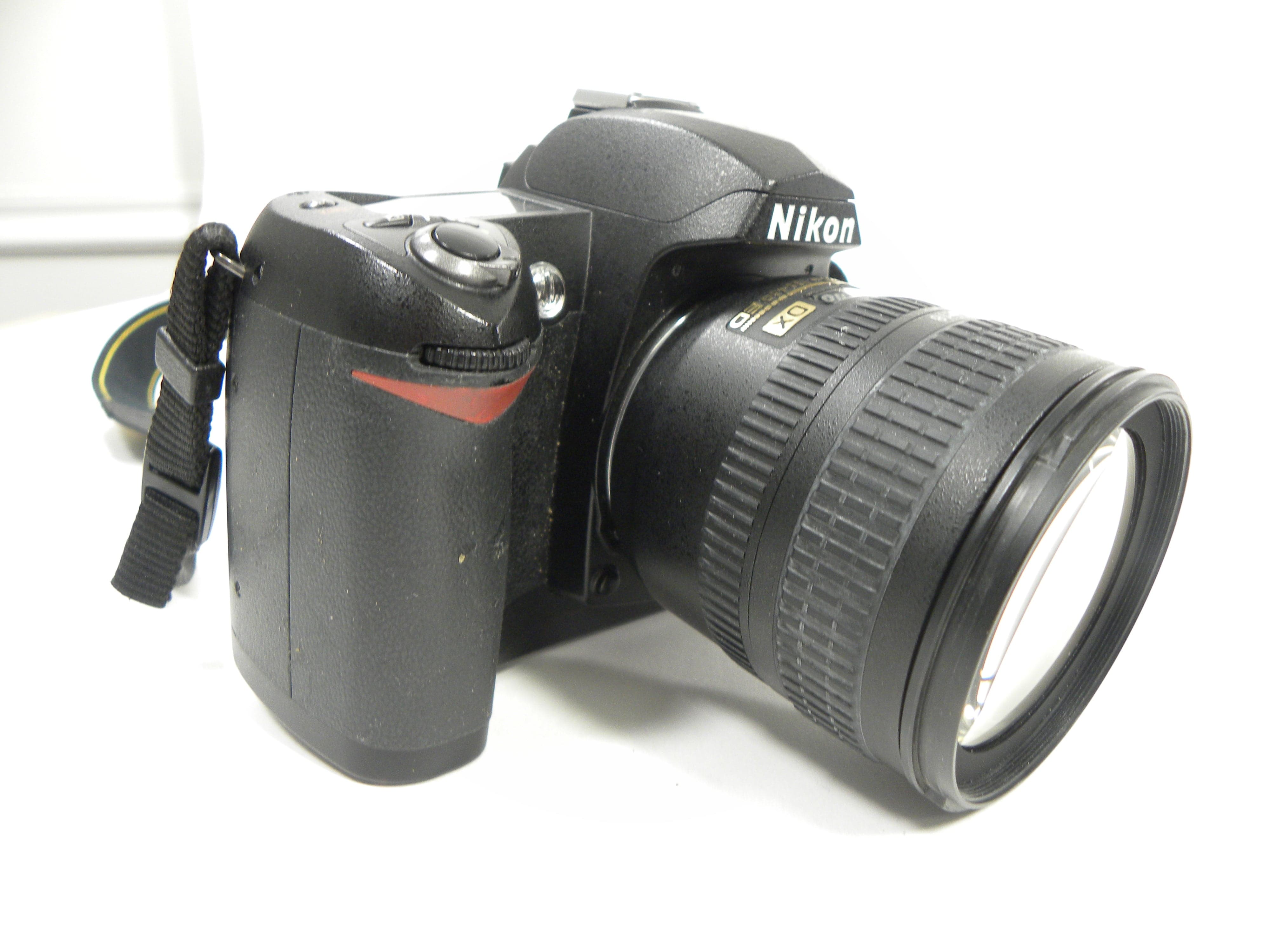 Nikon D70s 6.1mp Digital SLR w/AF-S 18-55 Sutter Ct. 6,979