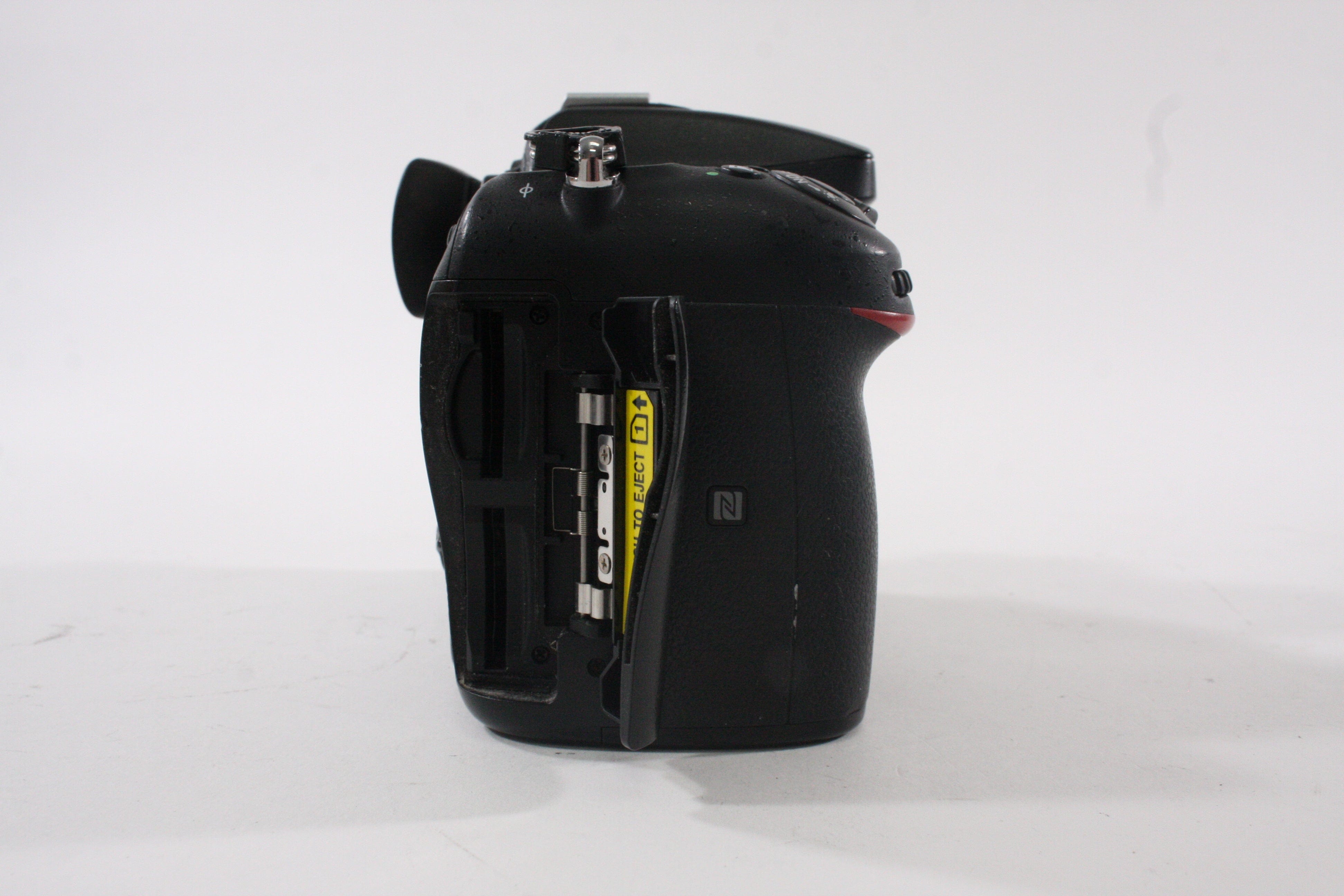 Nikon D7200 Digital SLR Camera Body with Shutter Count of 22,640