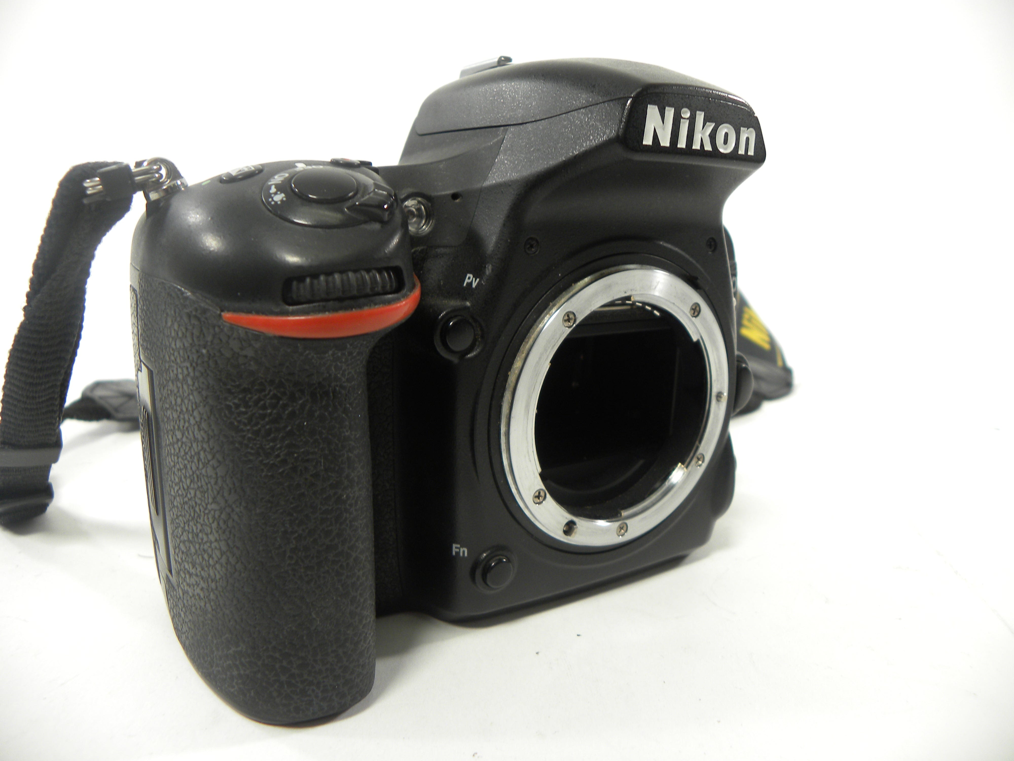 Nikon D750 24.3mp Digital SLR body only Shutter Ct. 107,825 Parts or Repair