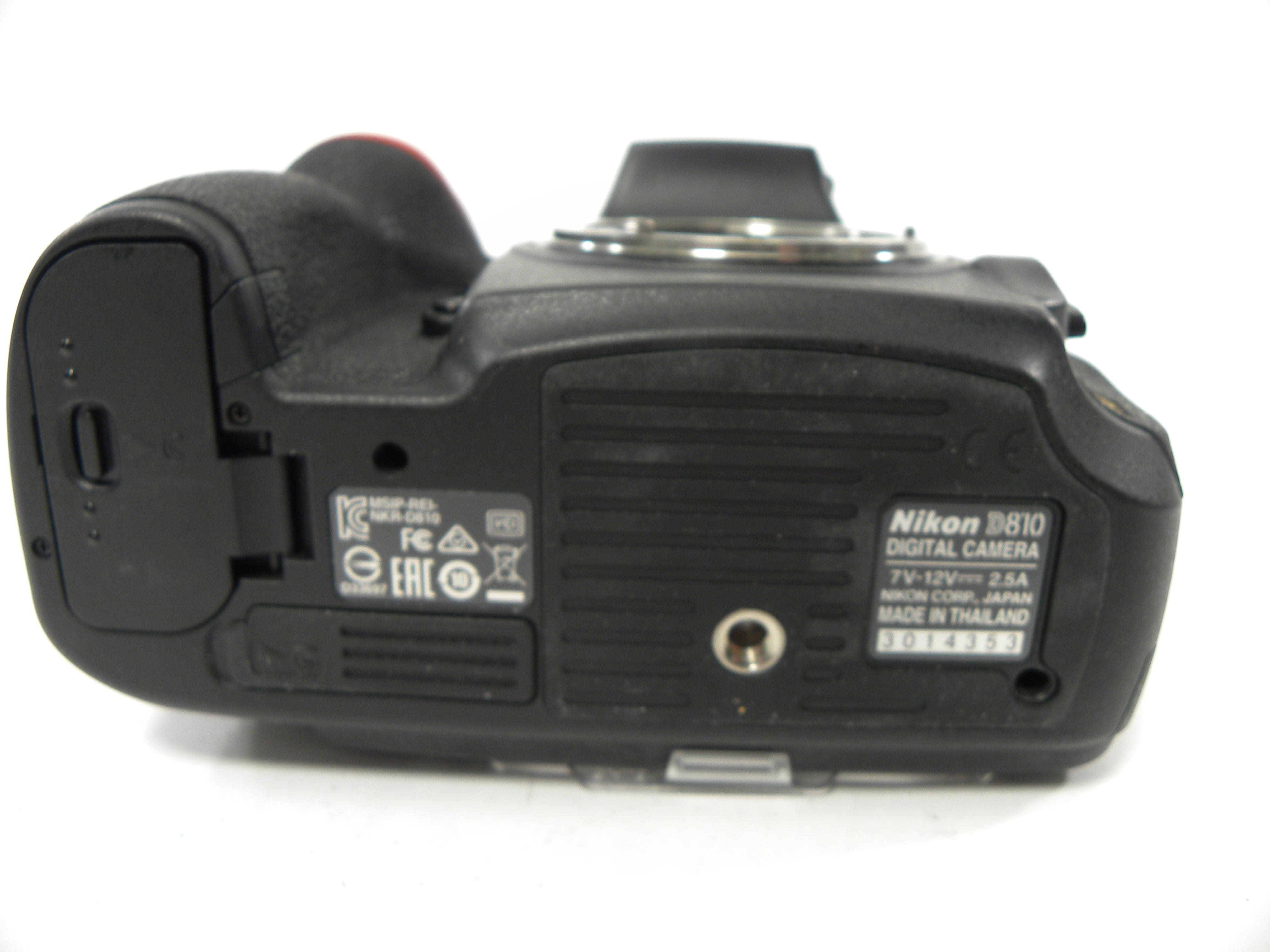 Nikon D810 36.3mp Digital SLR Body Only Shutter Ct. 5,668