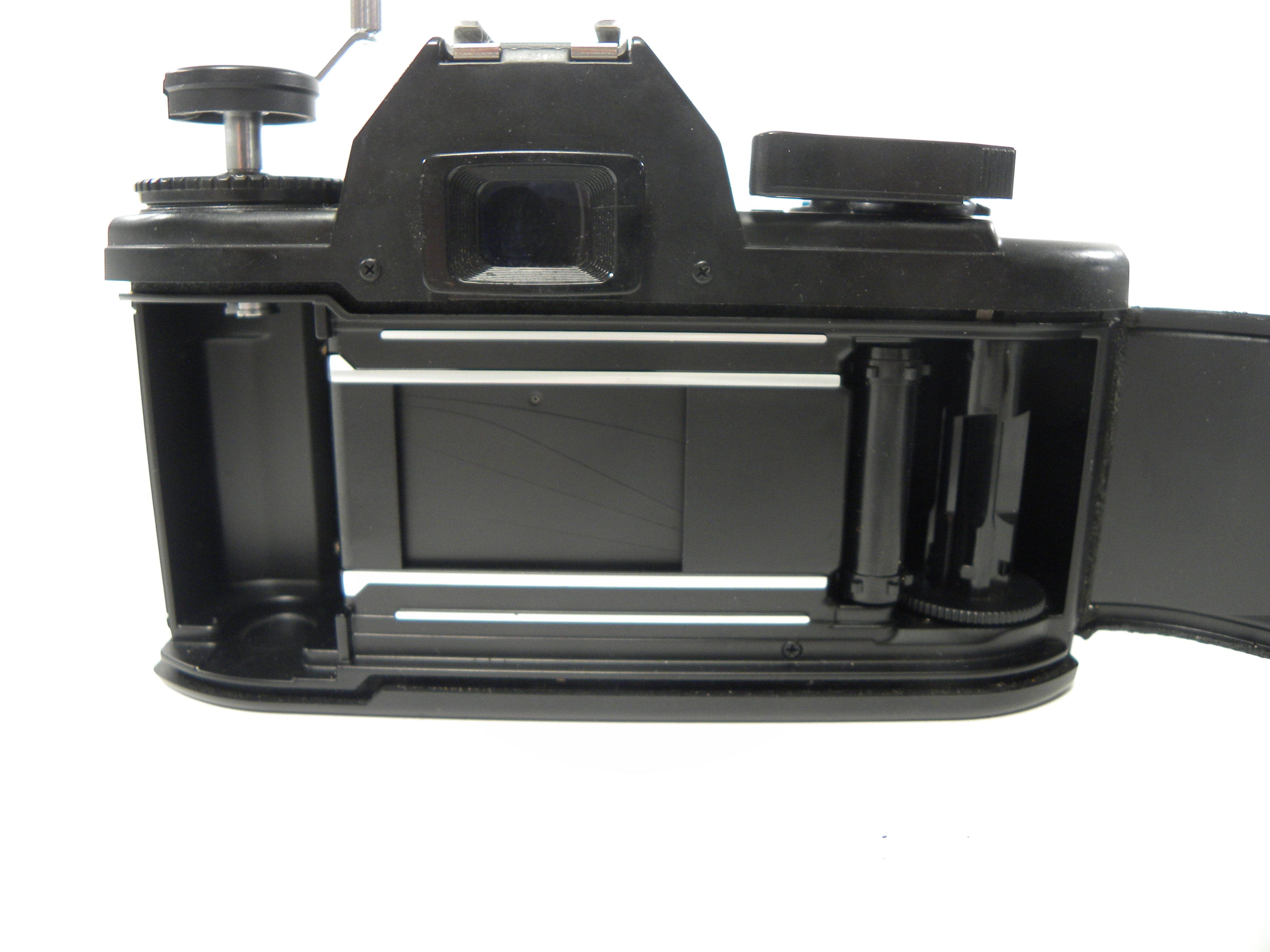 Nikon EM 35mm SLR w/50mm f1.8
