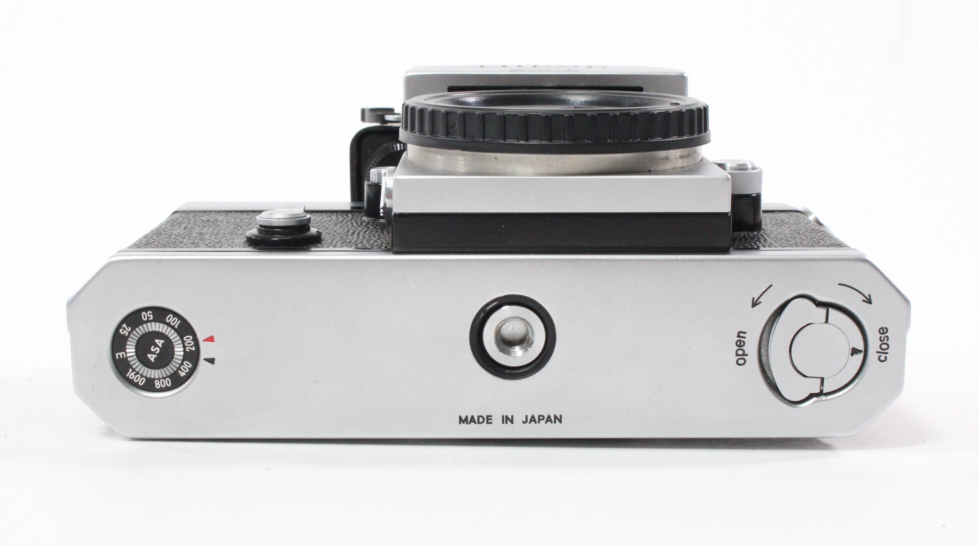 Nikon F 35mm Camera Body with Photomic FTN Finder