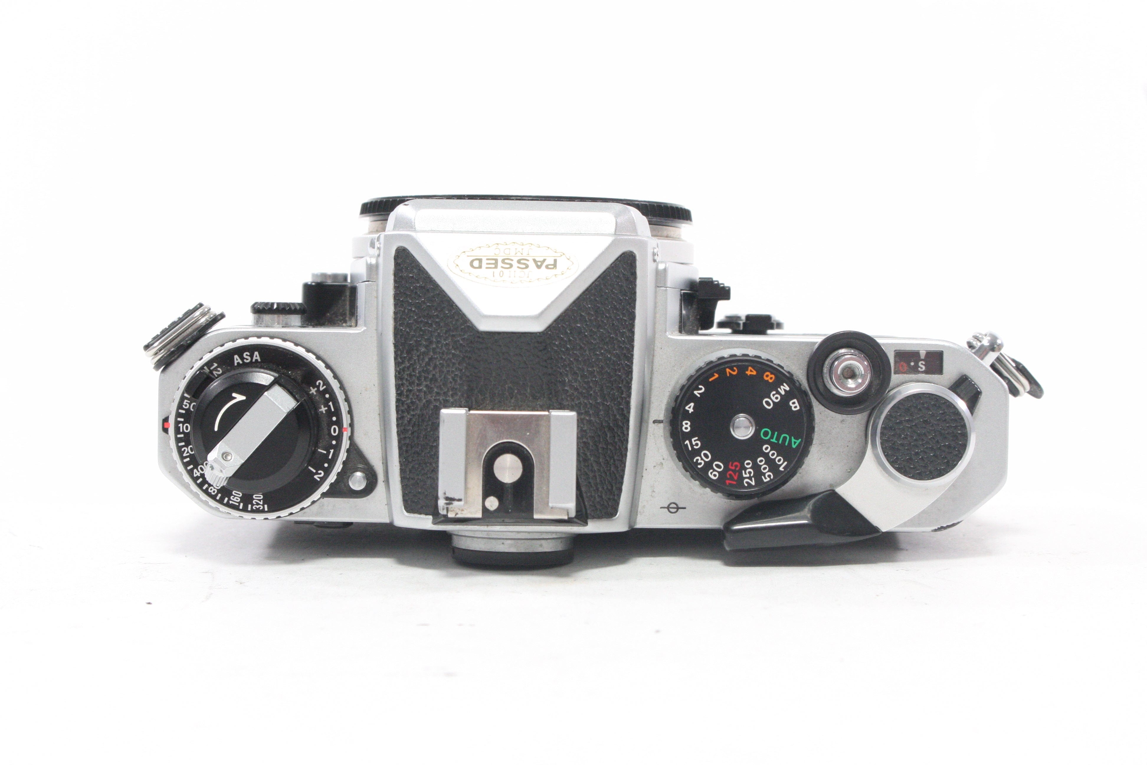 Nikon FE 35mm SLR Camera Body AS-IS for Parts or Repair