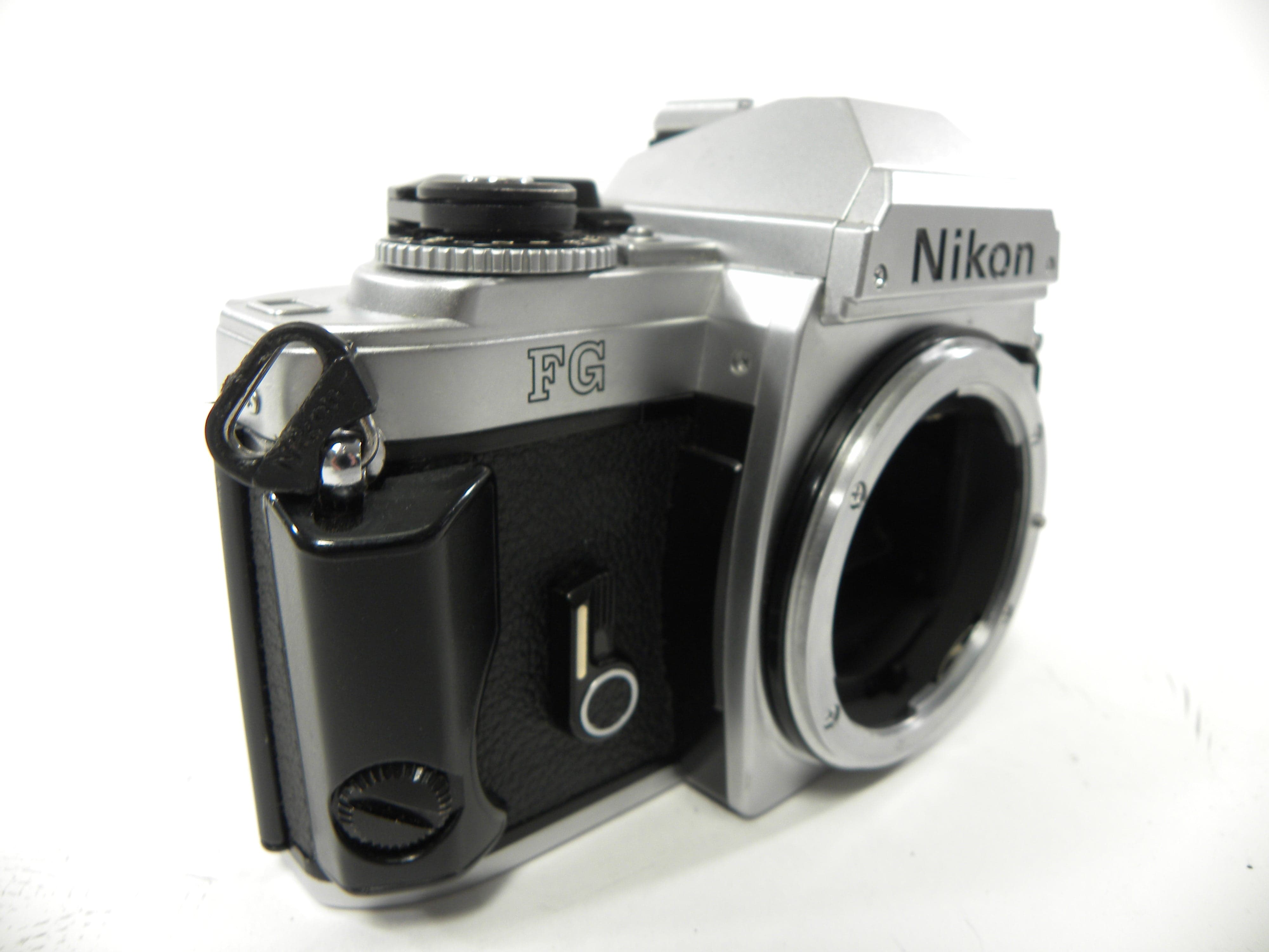 Nikon FG 35mm SLR Camera body only AS IS
